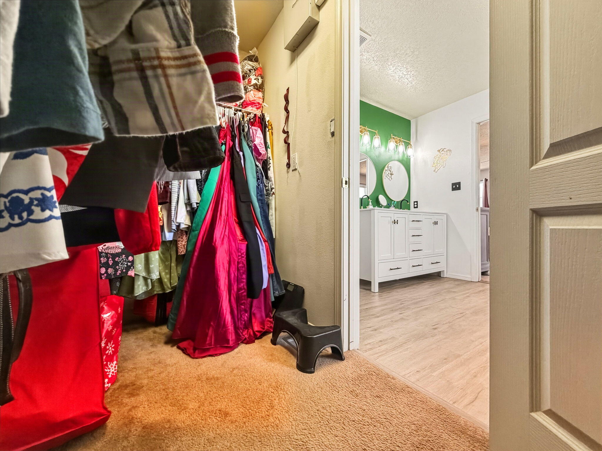 Photo 18 — 8805 Tradewind Road NW