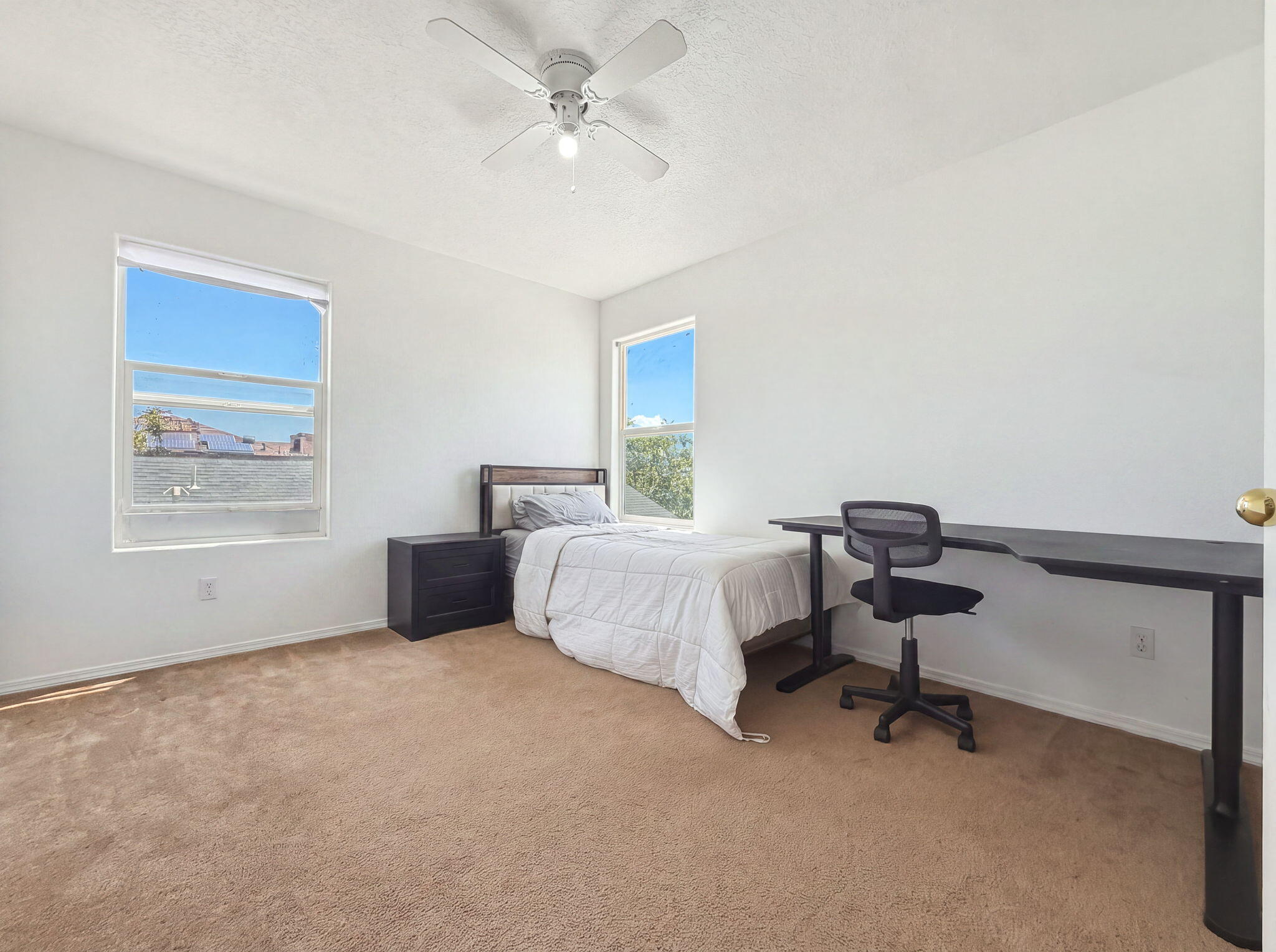 Photo 17 — 8805 Tradewind Road NW