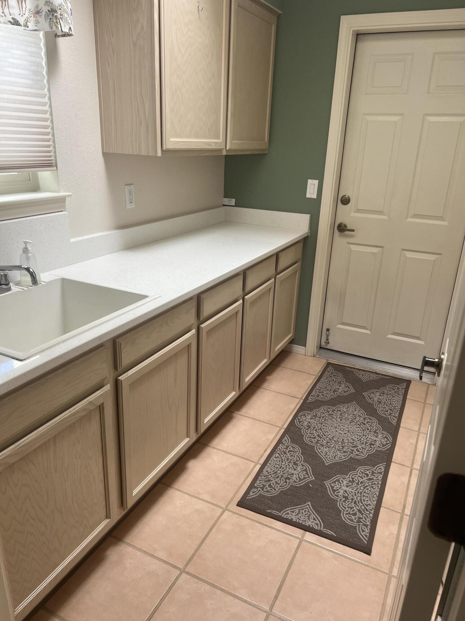 Photo 13 — 3265 Esplanade Circle SE