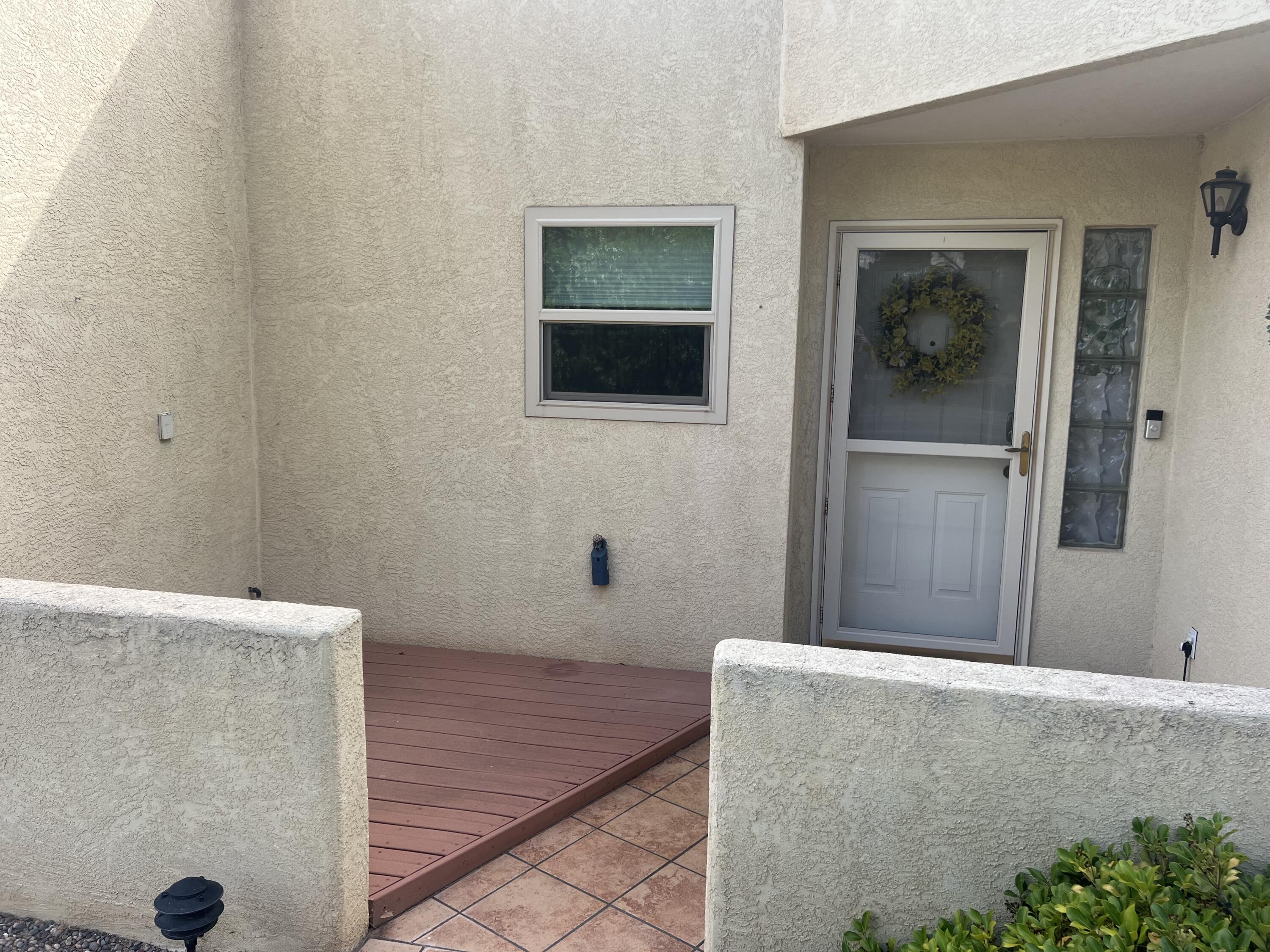 Photo 2 — 3265 Esplanade Circle SE