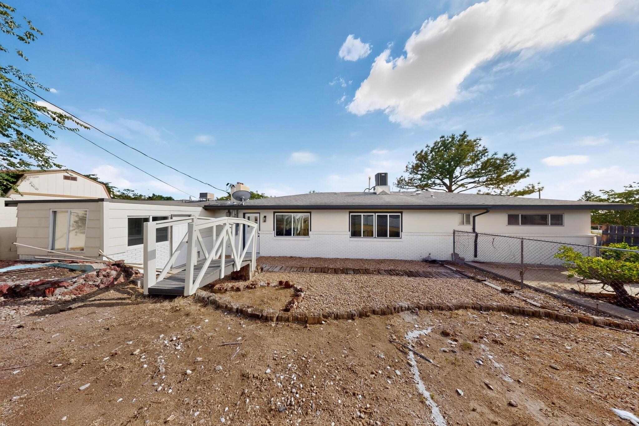 Photo 6 — 12701 Cloudview Avenue NE