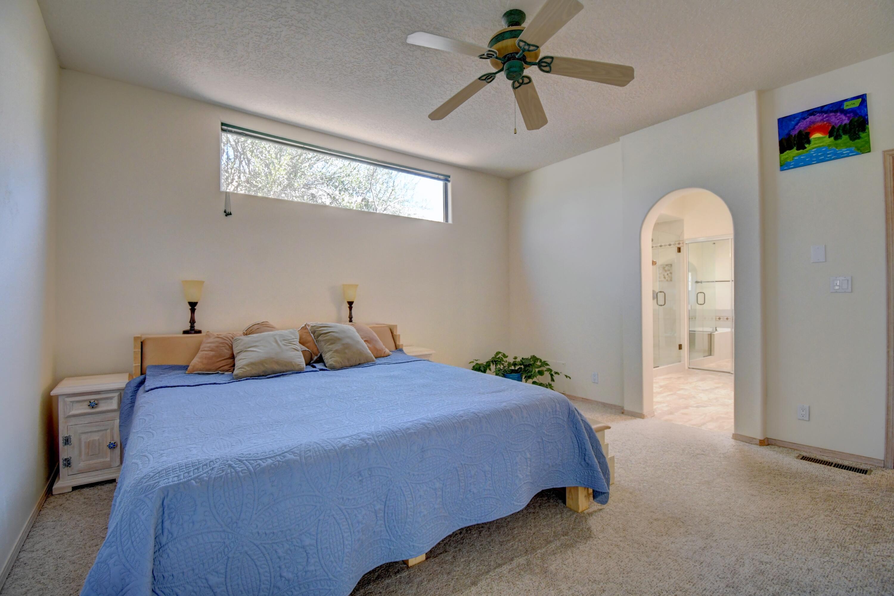 Photo 14 — 2762 Cliffrose Drive NE