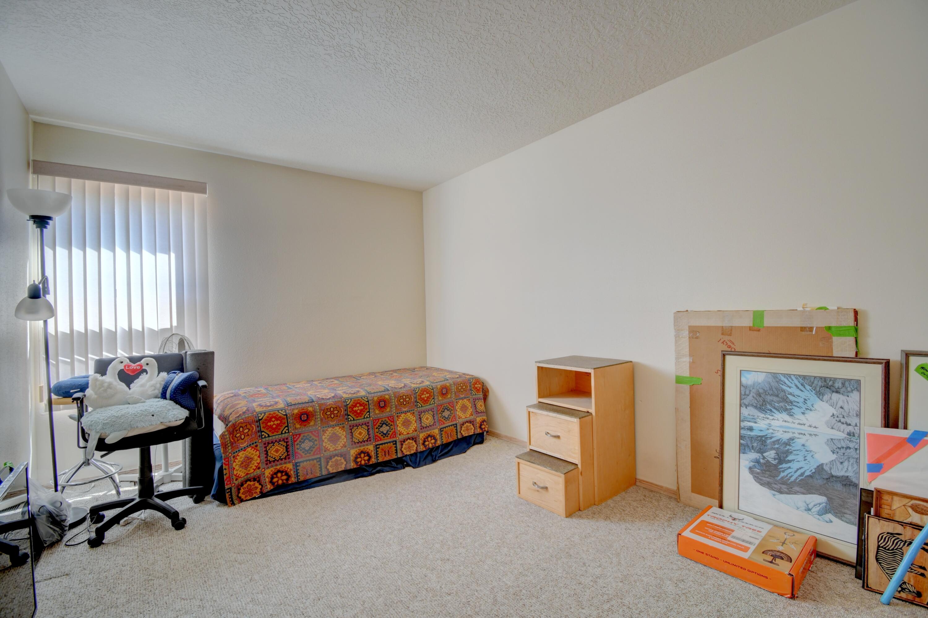 Photo 11 — 2762 Cliffrose Drive NE