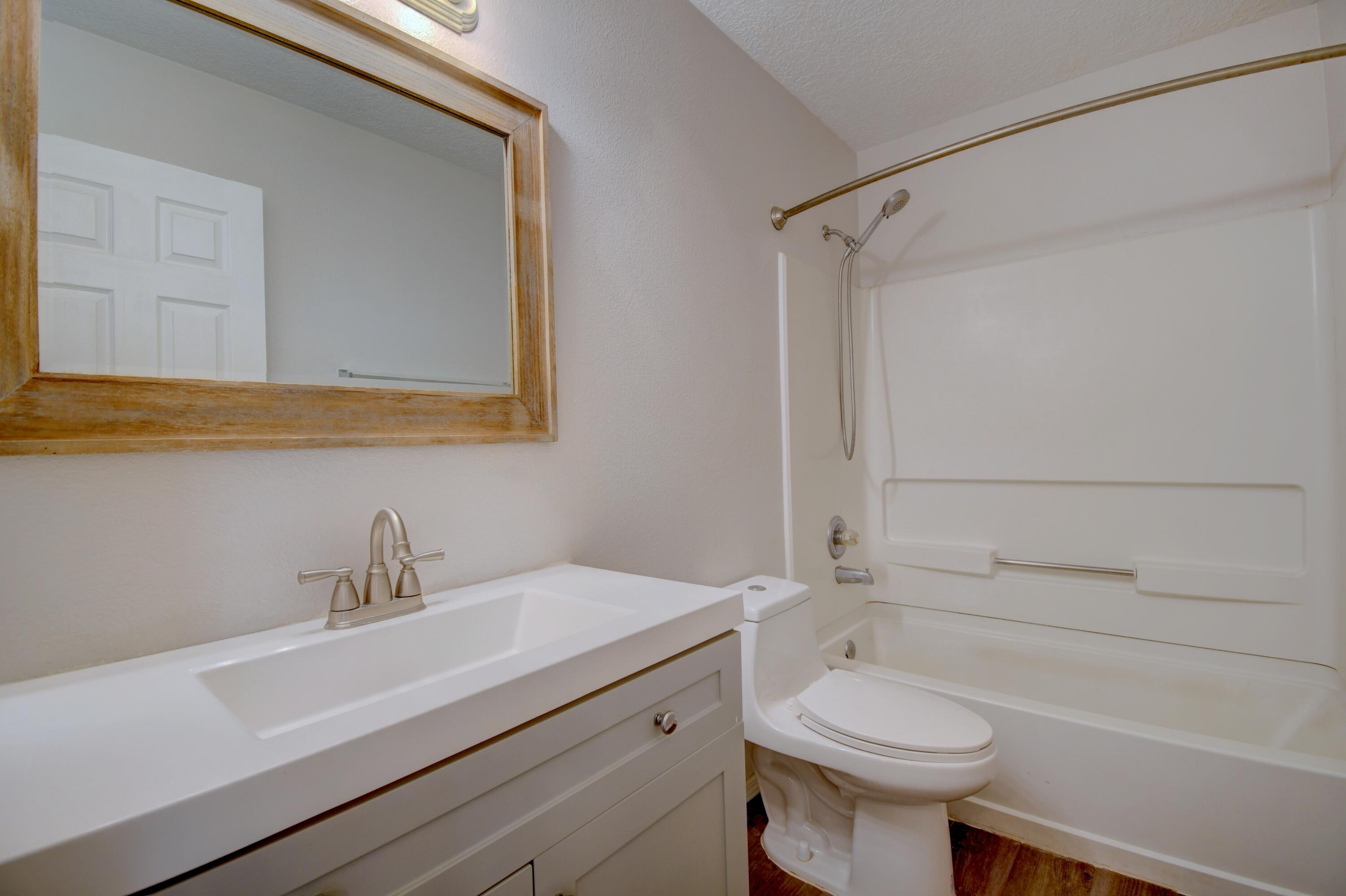 Photo 14 — 6863 Candelia Avenue NW