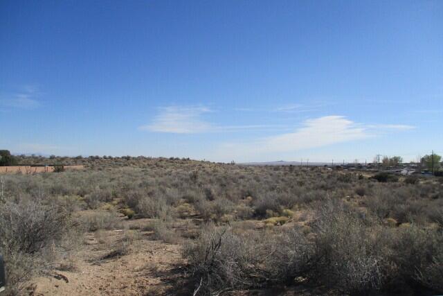 404 11th Avenue NW, Rio Rancho, NM 87144