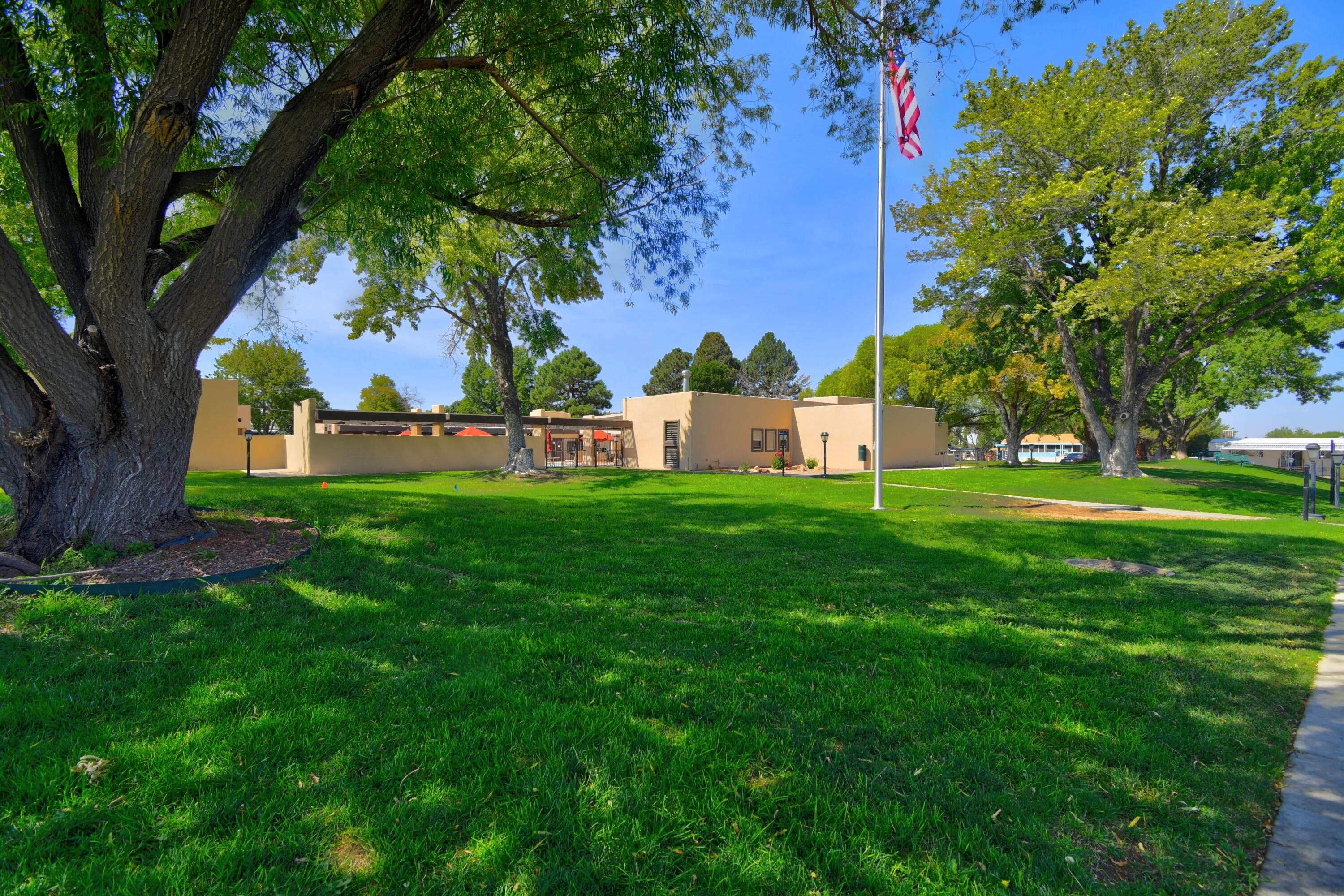 Photo 4 — 7112 Pan American East NE UNIT 268