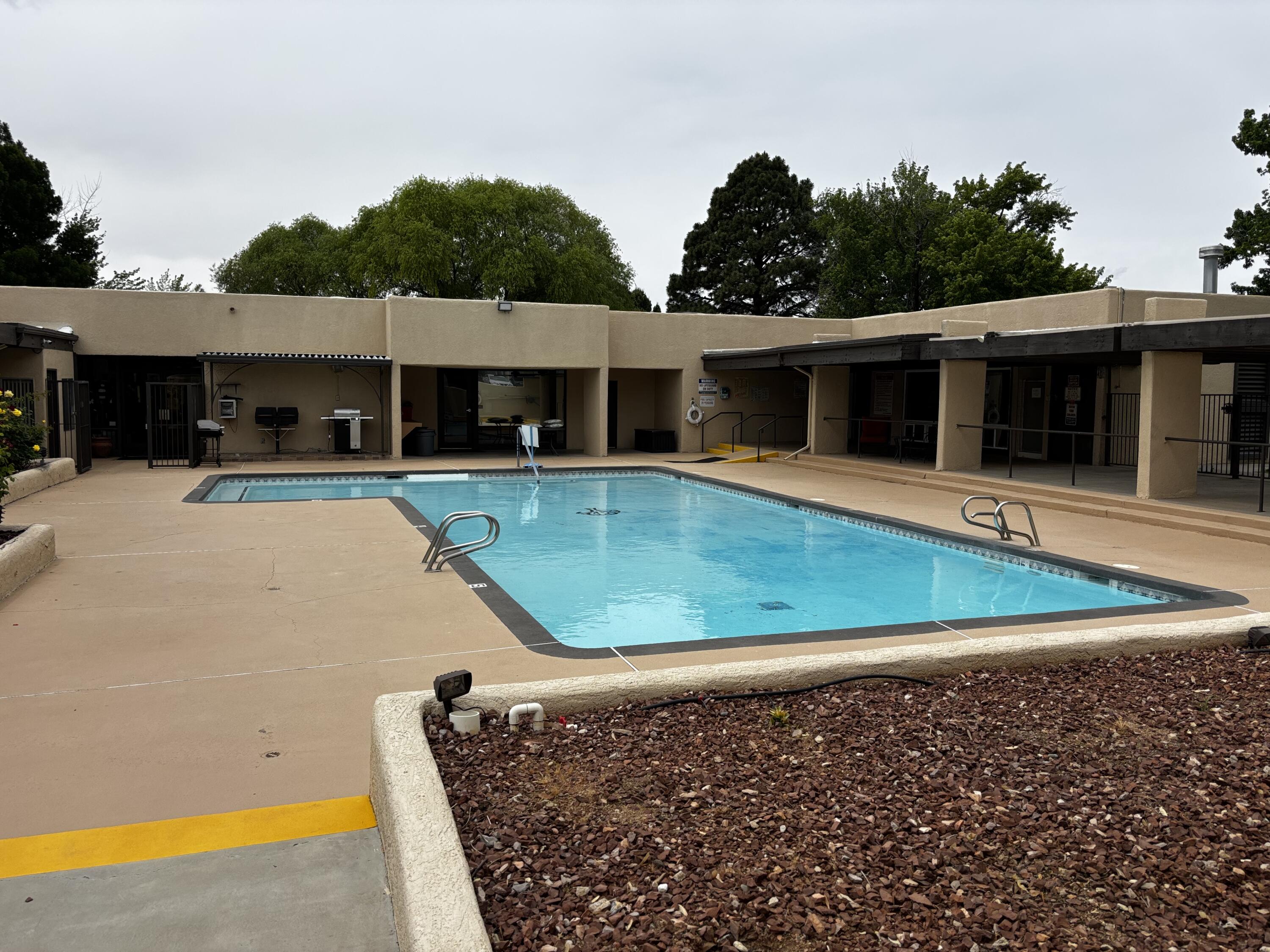 Photo 3 — 7112 Pan American East NE UNIT 268