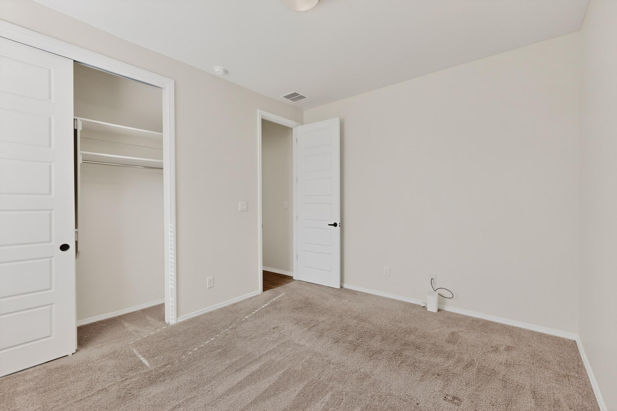 Photo 11 — 294 Adeline Avenue SW