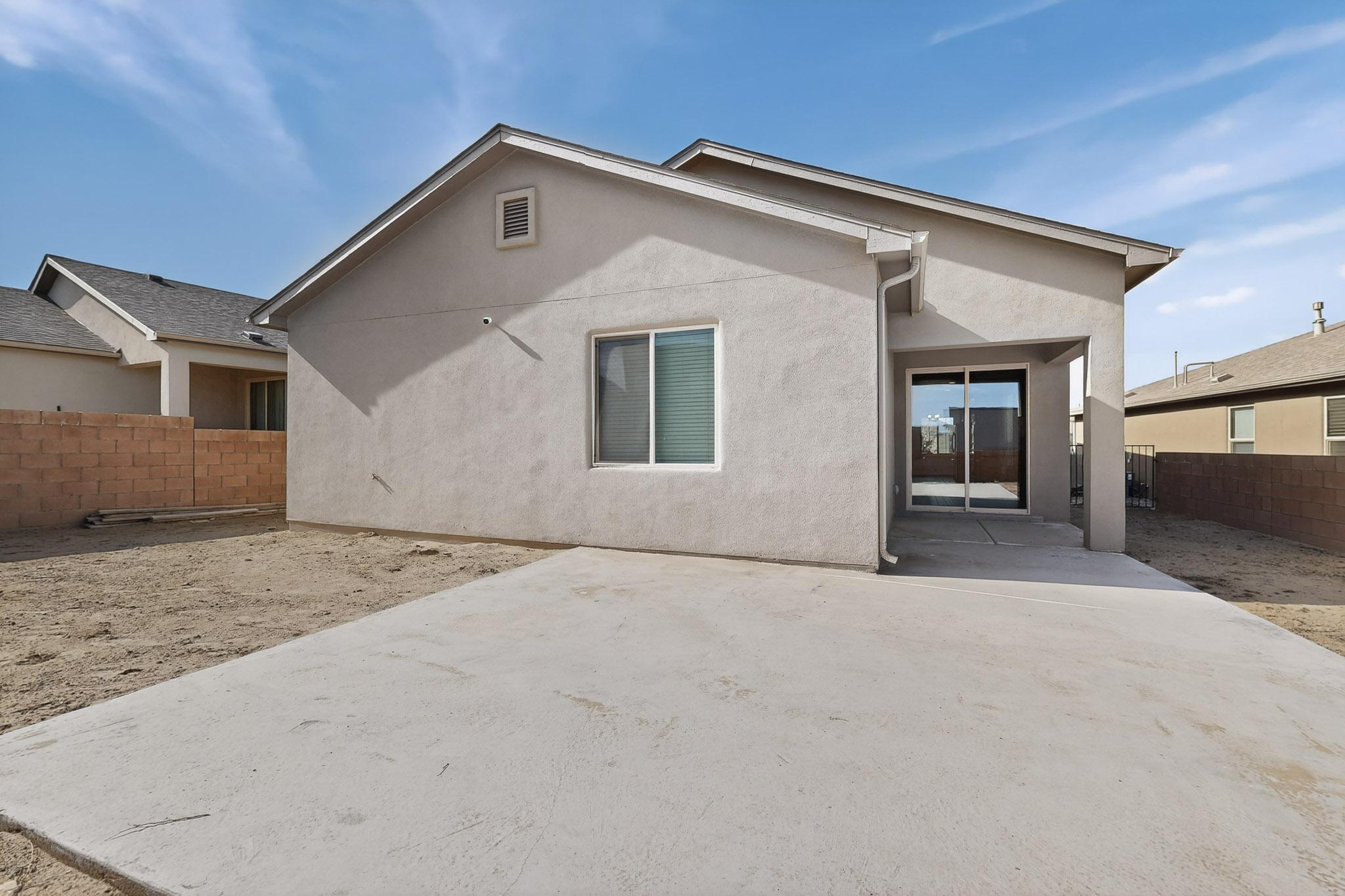 Photo 6 — 294 Adeline Avenue SW