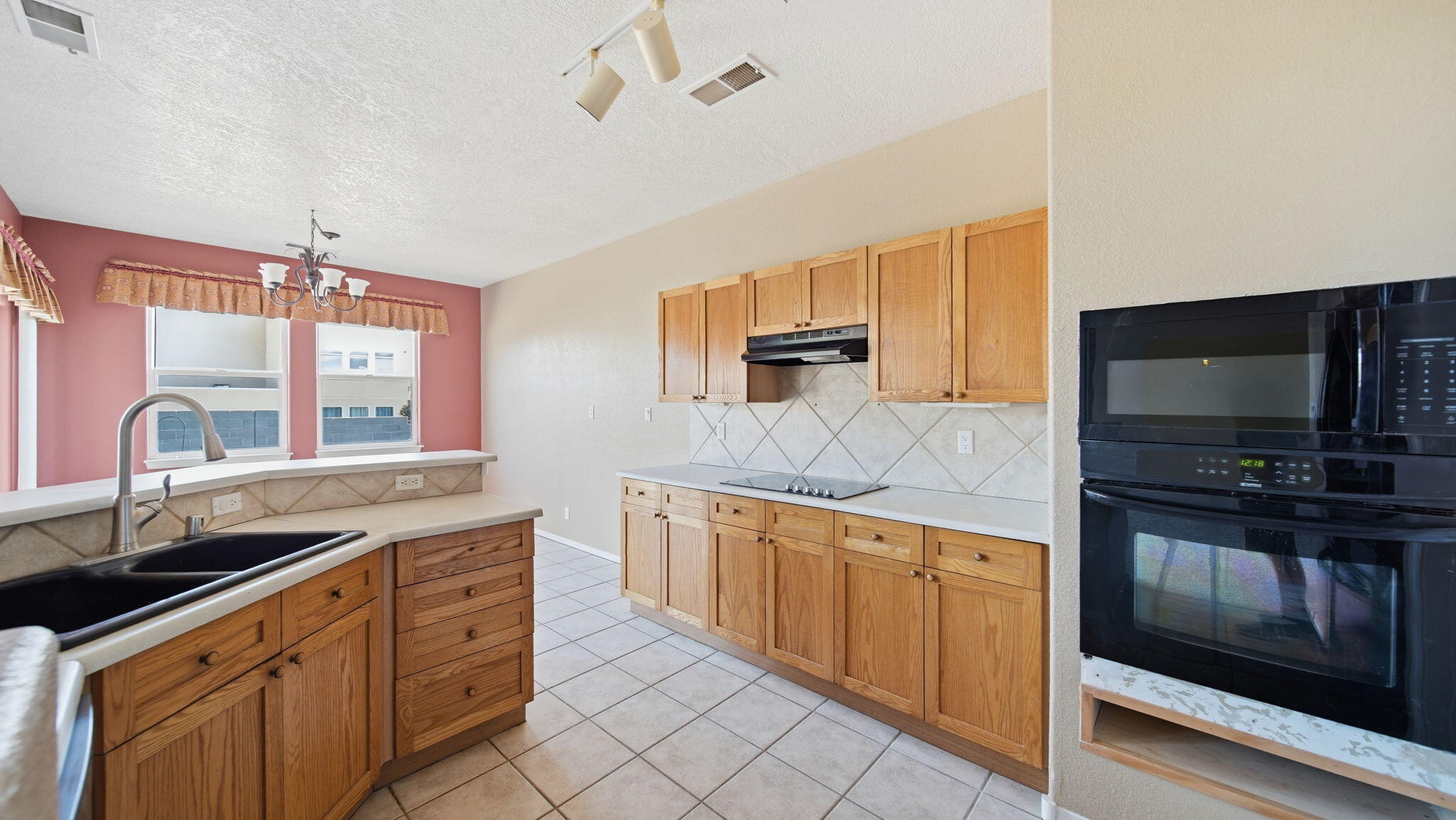 Photo 4 — 5037 Brighton Hills Drive NE