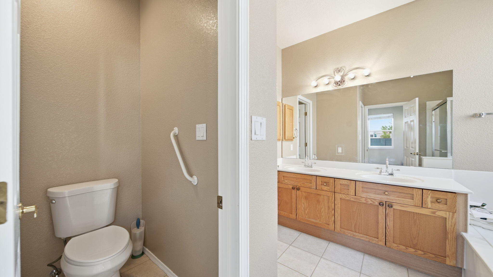 Photo 11 — 5037 Brighton Hills Drive NE