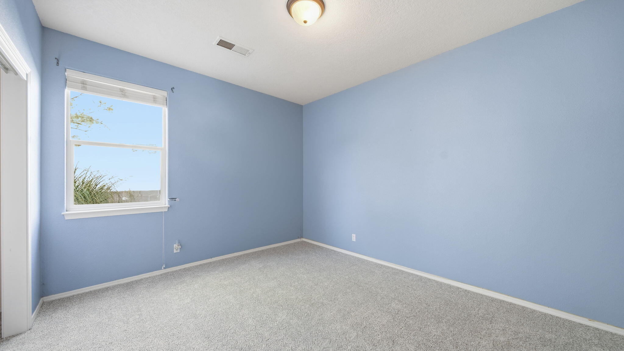 Photo 17 — 5037 Brighton Hills Drive NE