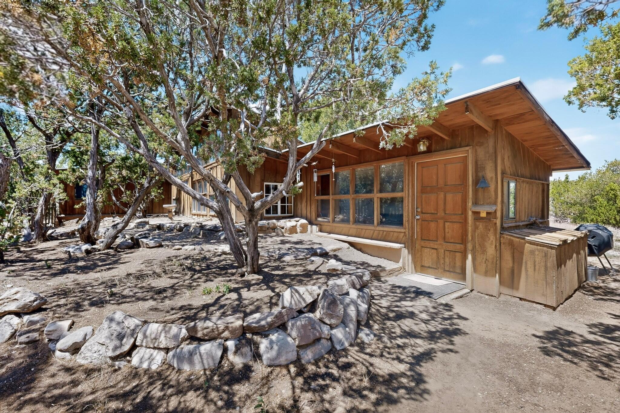 87 Casper Court, Moriarty, NM 87035
