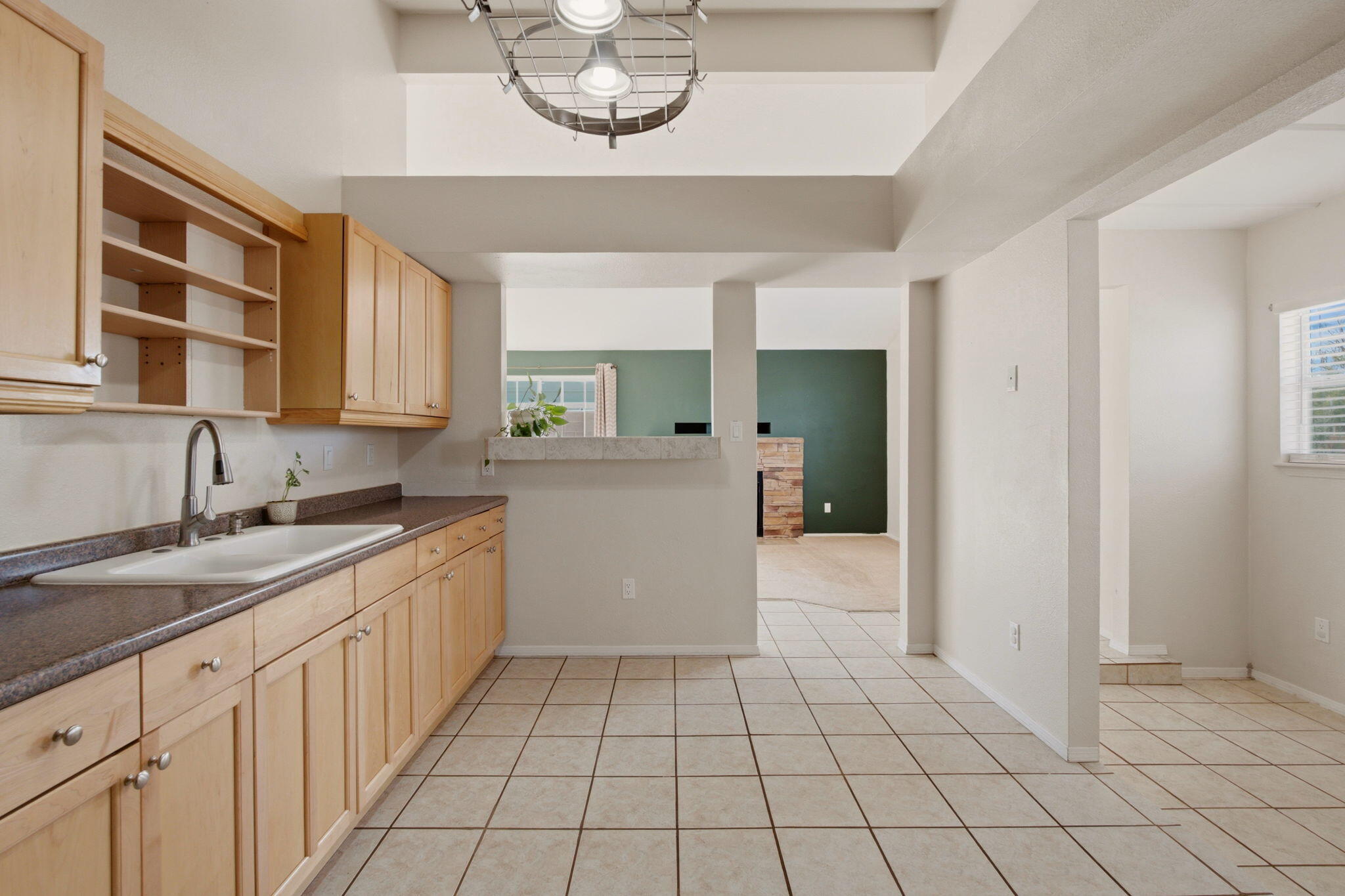 Photo 2 — 325 Timor Road SE