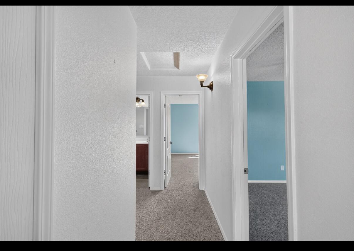 Photo 12 — 10848 Arguello Trail NE