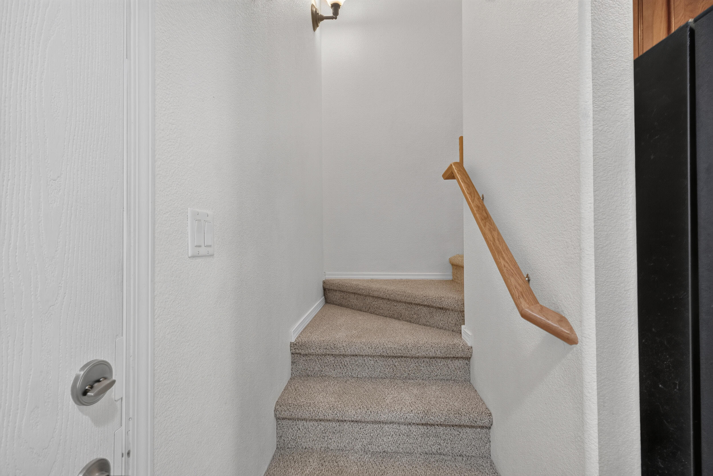 Photo 7 — 10848 Arguello Trail NE
