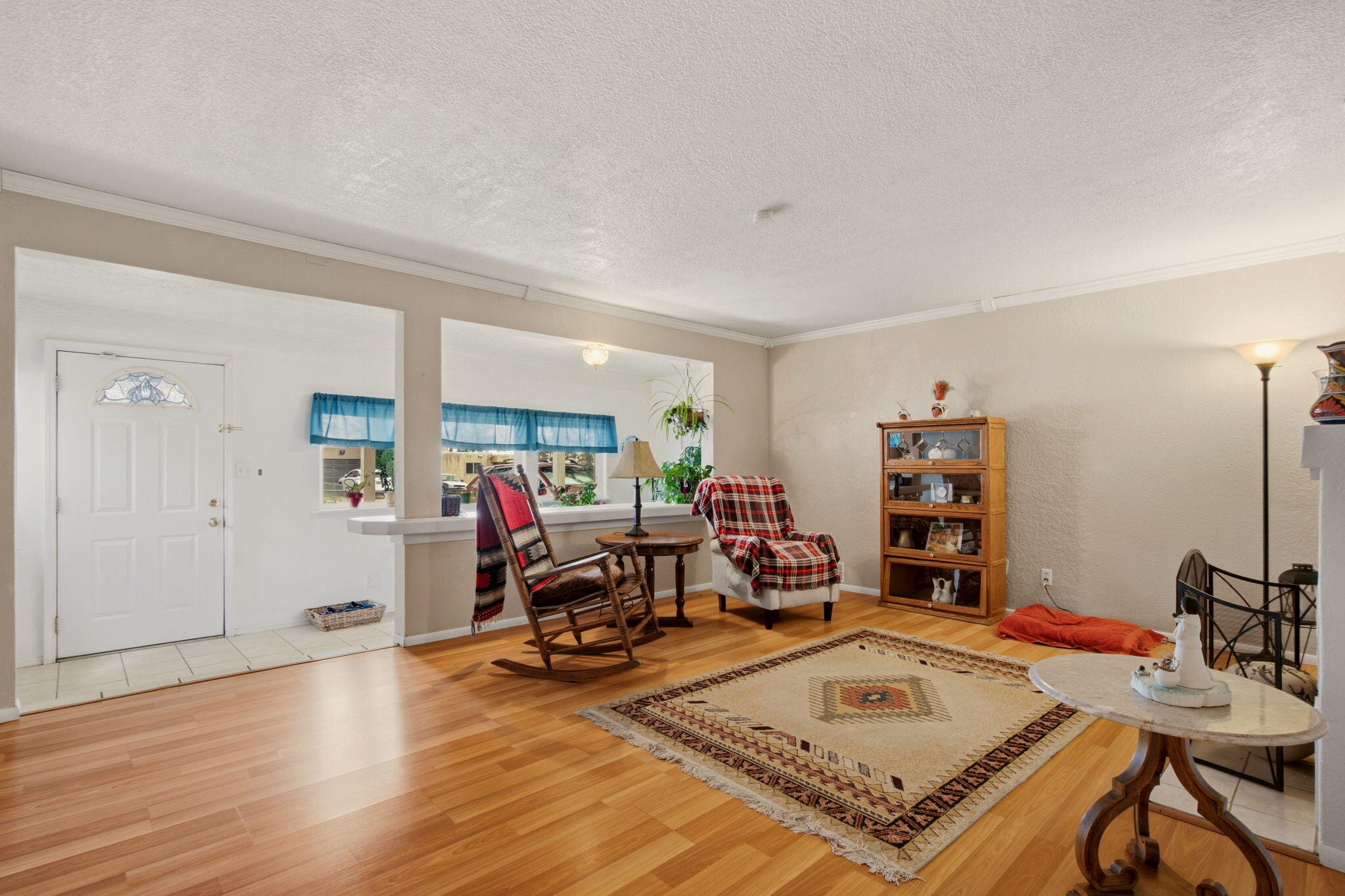 Photo 9 — 9717 Snowheights Boulevard NE