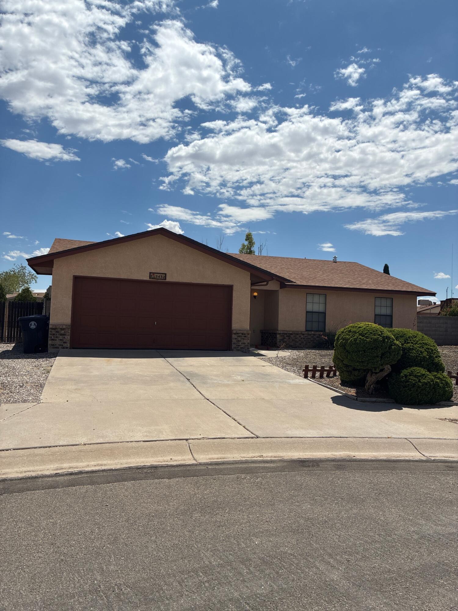 5432 Pepperwood Court NW, Albuquerque, NM 87120