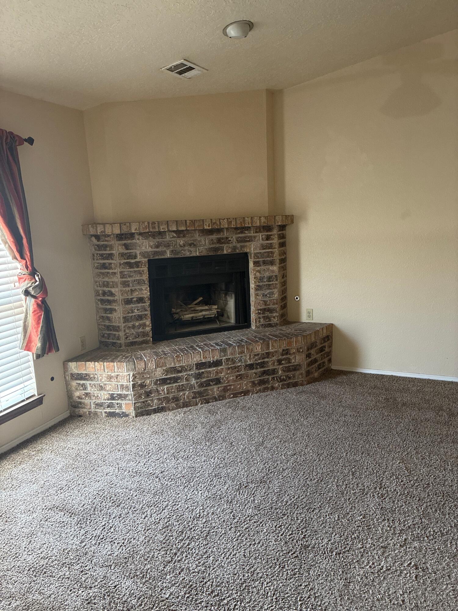 Photo 3 — 5432 Pepperwood Court NW