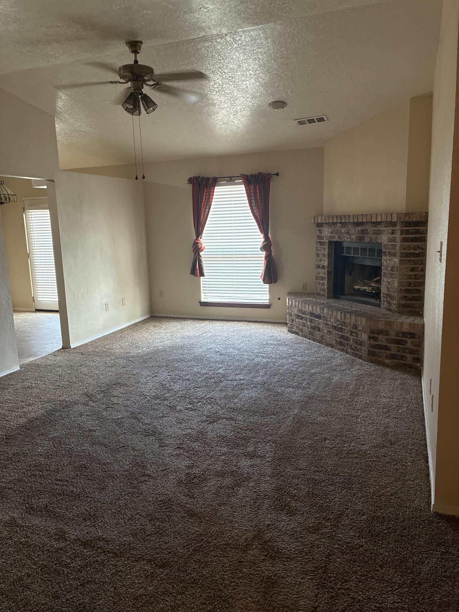 Photo 4 — 5432 Pepperwood Court NW