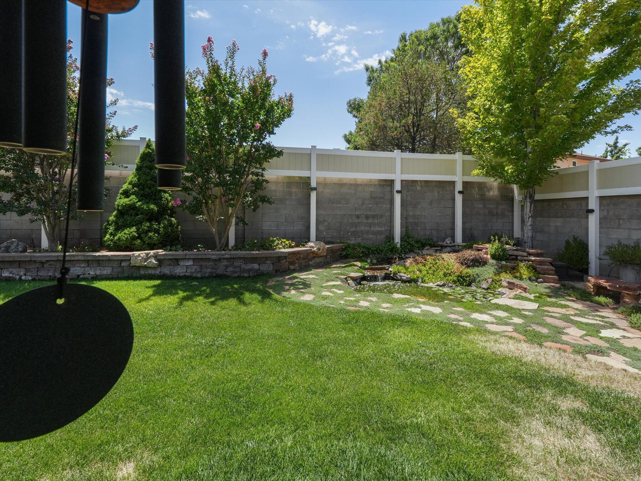 Photo 14 — 7108 Vivian Drive NE