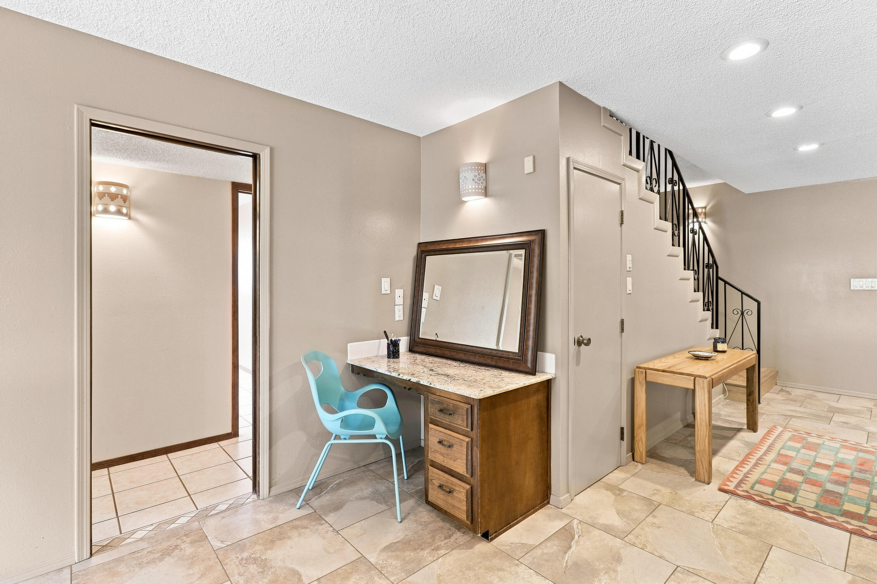 Photo 5 — 3025 Palo Alto Drive NE