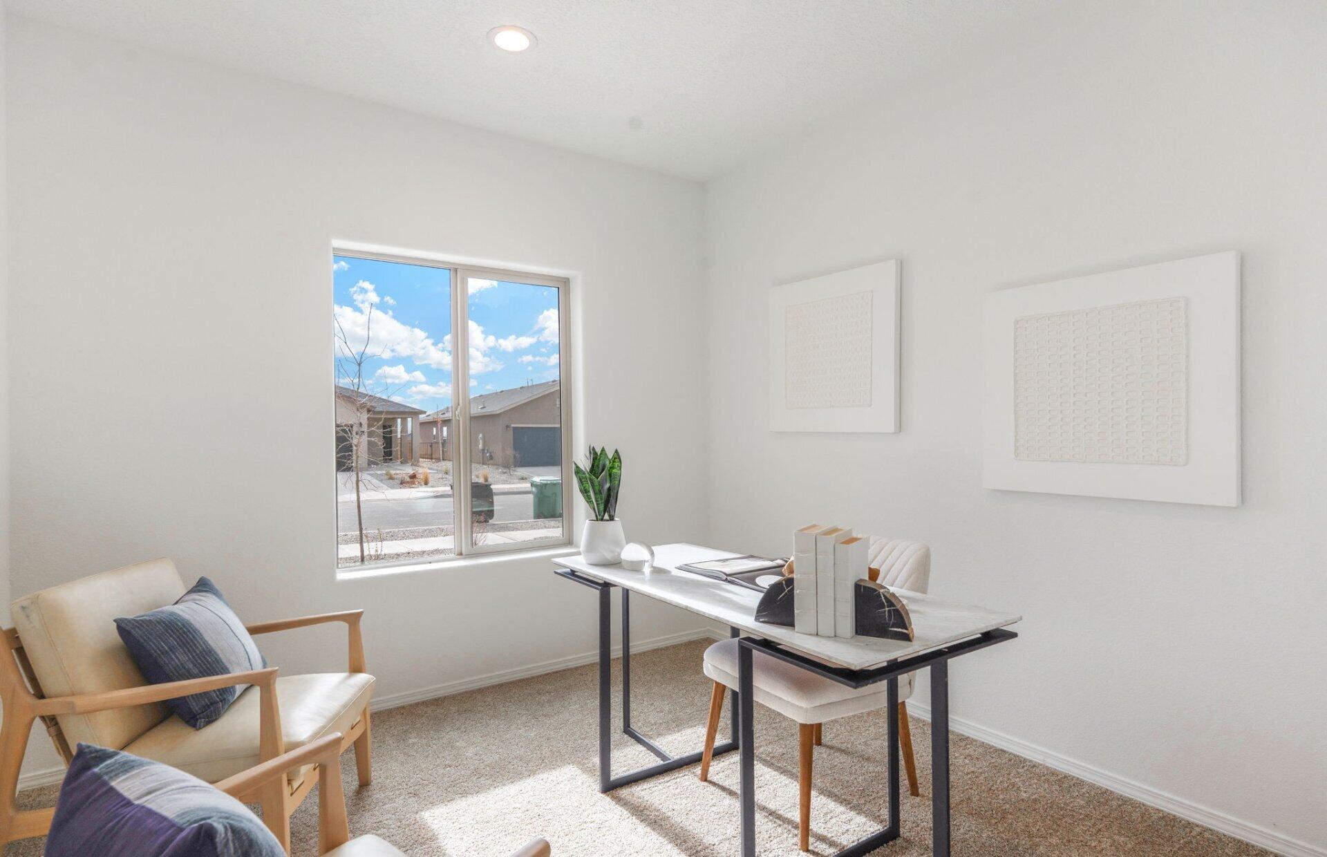 Photo 11 — 282 Spectrum Avenue SW