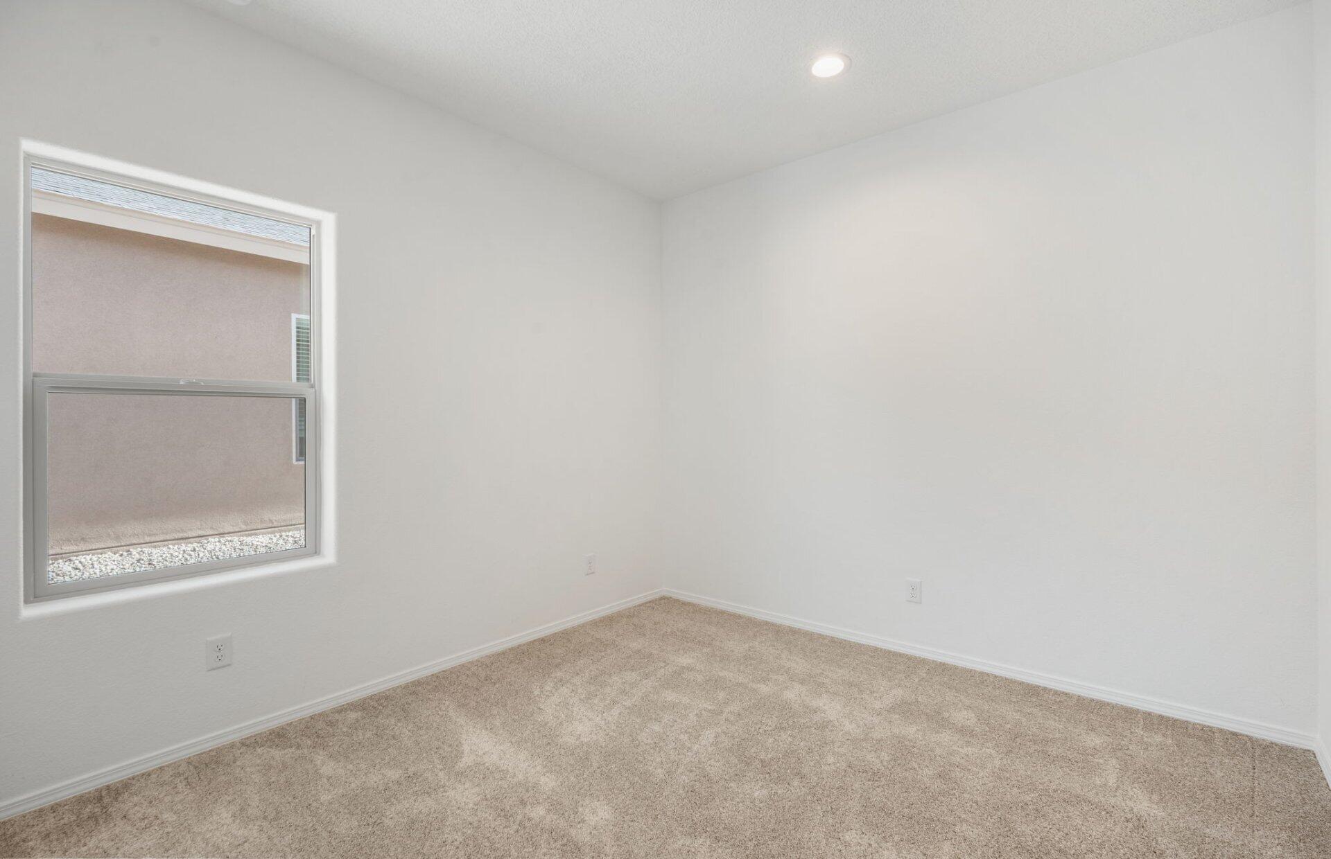 Photo 7 — 282 Spectrum Avenue SW
