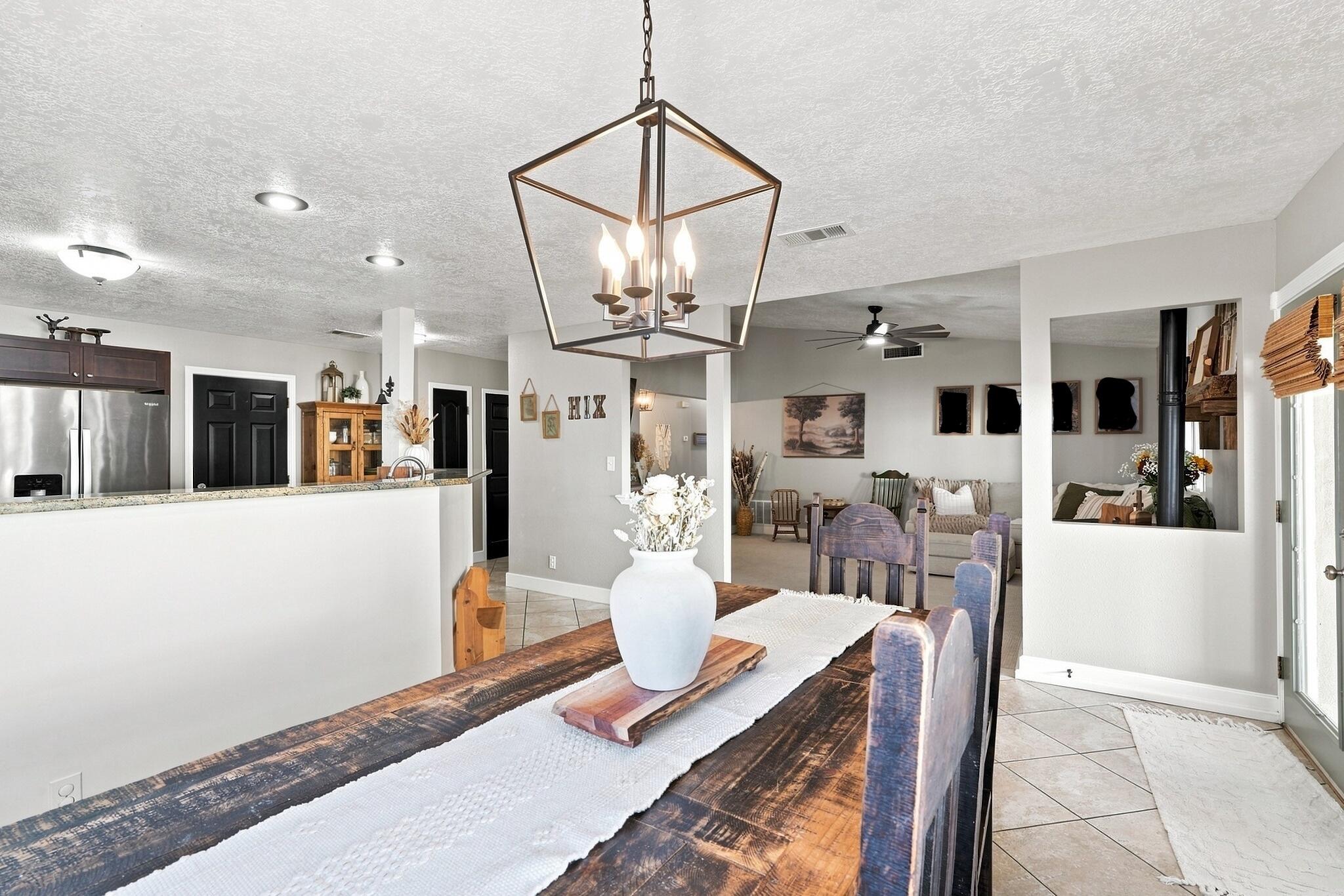 Photo 19 — 2505 Twin Buttes Drive NE