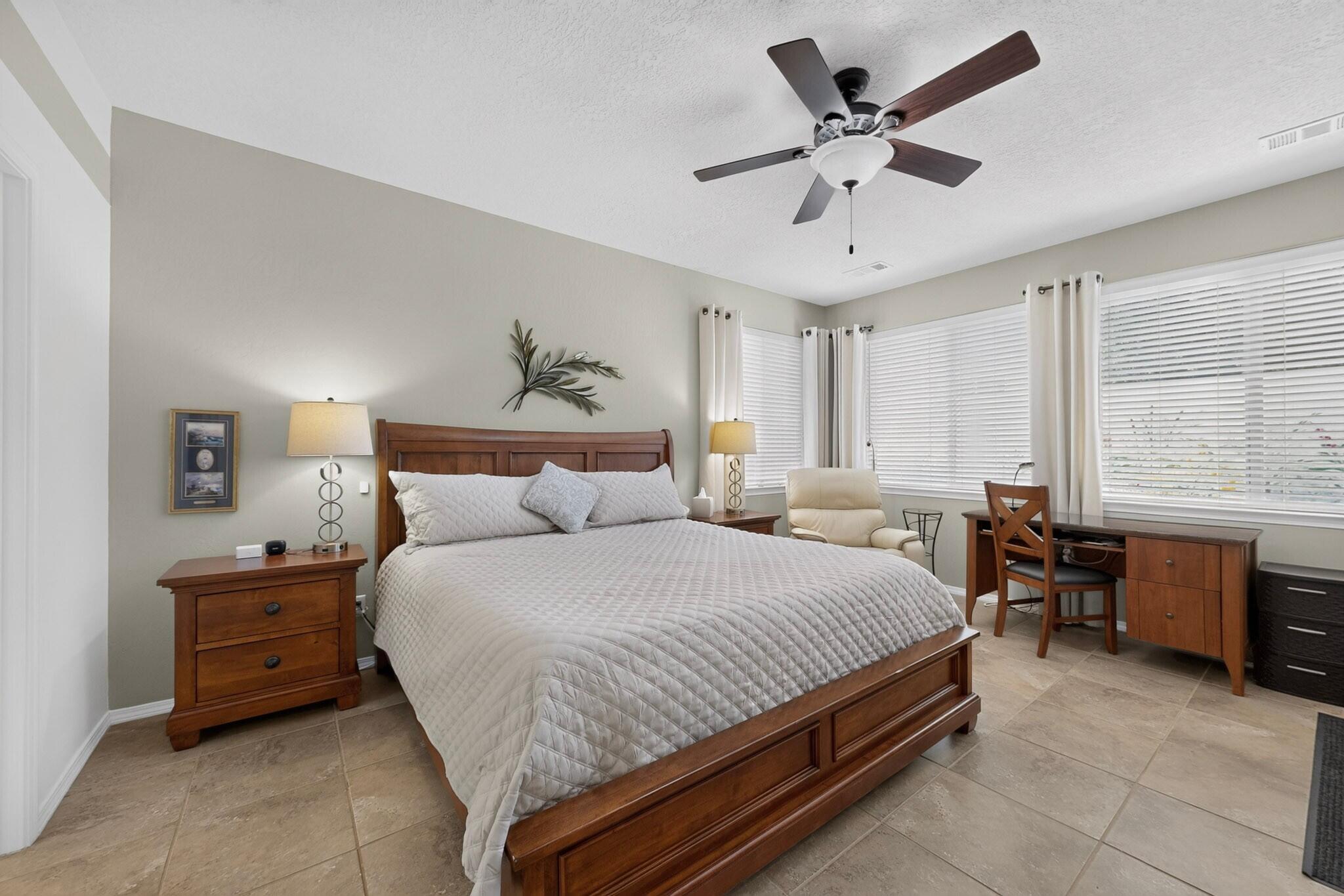 Photo 4 — 923 Evening Primrose Lane