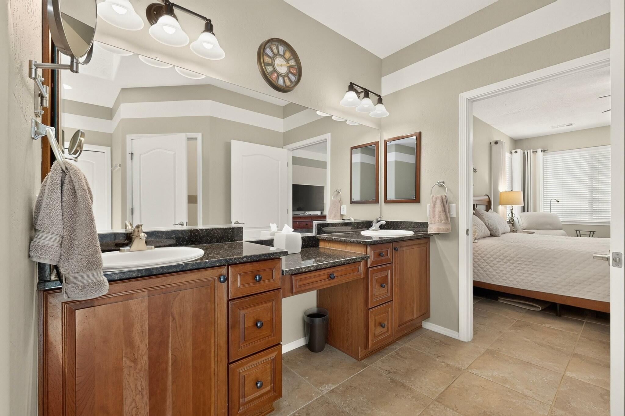 Photo 7 — 923 Evening Primrose Lane