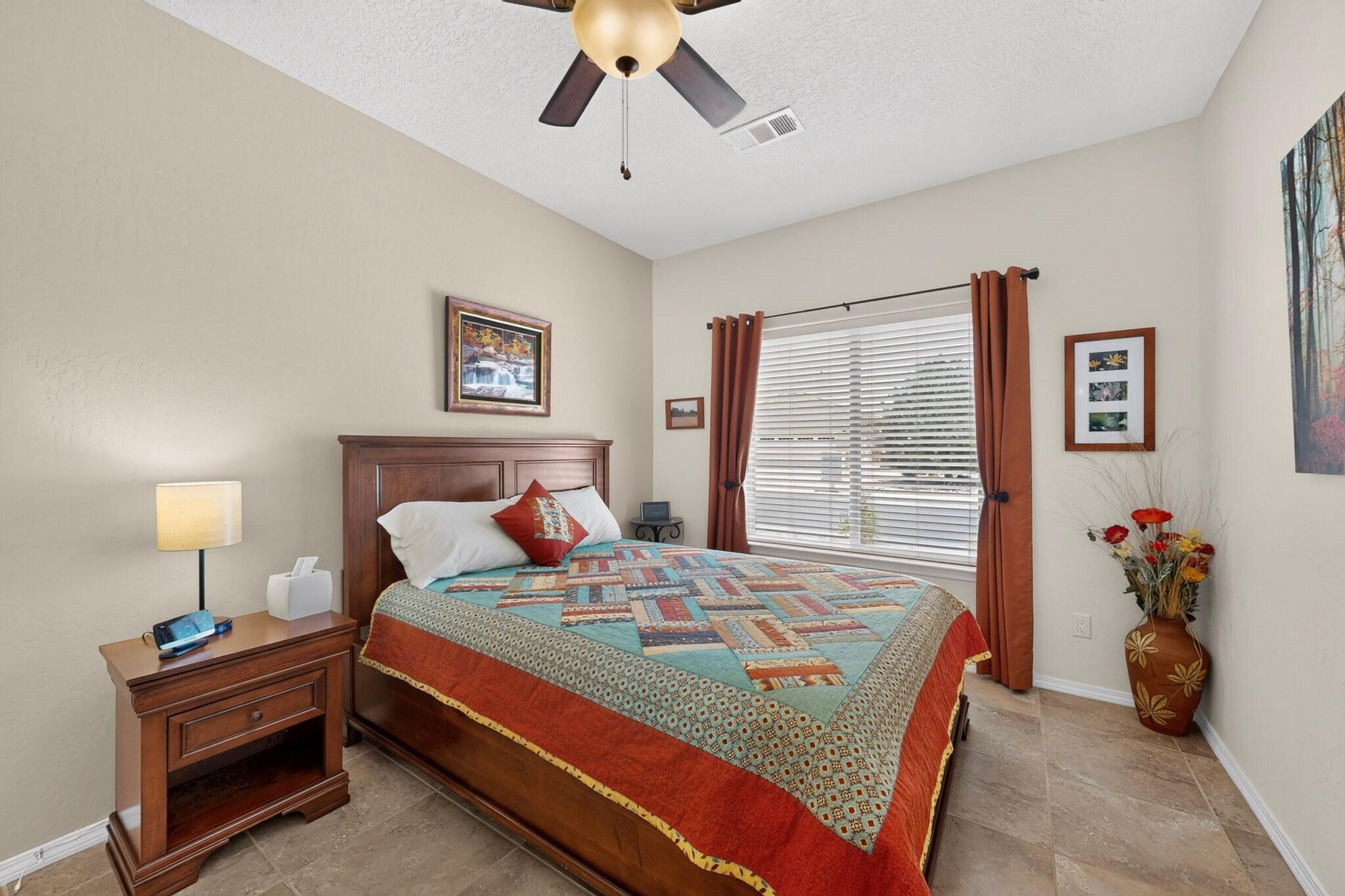 Photo 9 — 923 Evening Primrose Lane