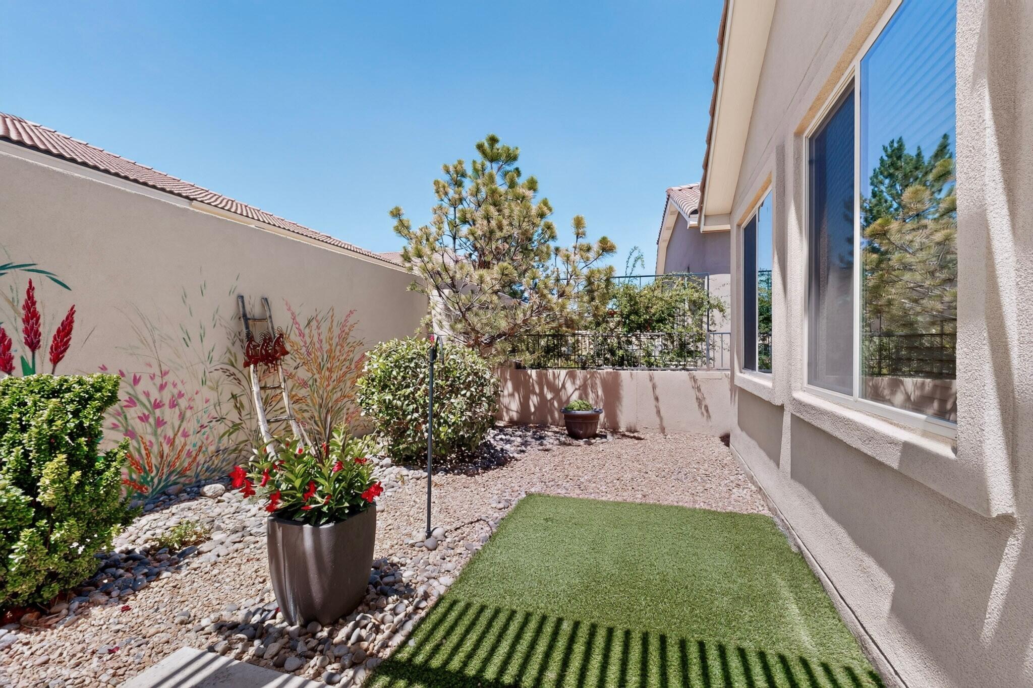 Photo 18 — 923 Evening Primrose Lane