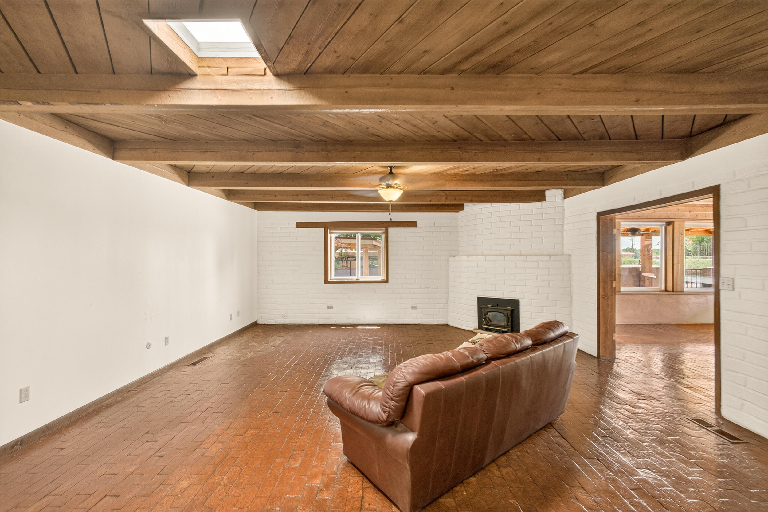 Photo 12 — 251 Sichler Drive SW