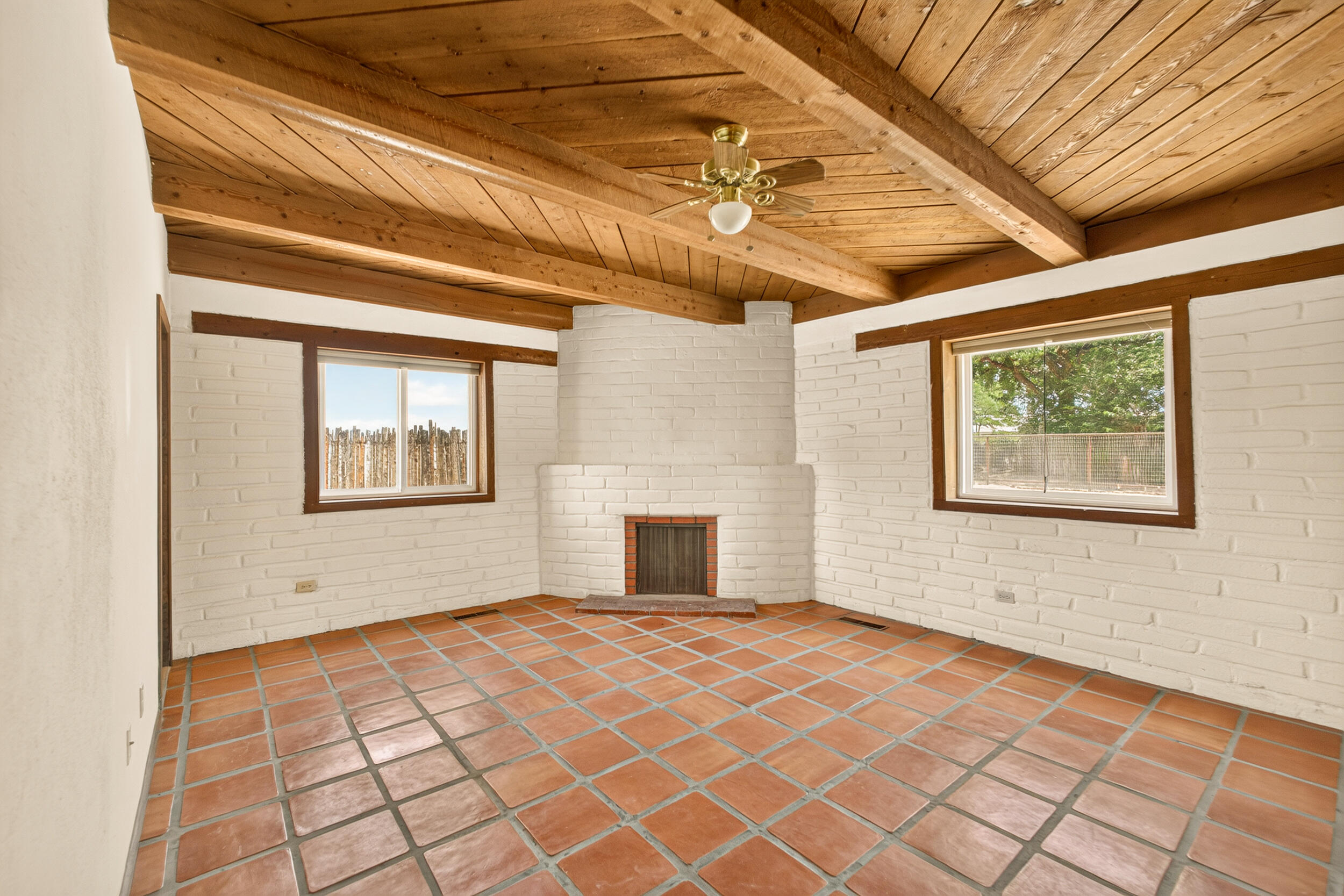 Photo 19 — 251 Sichler Drive SW