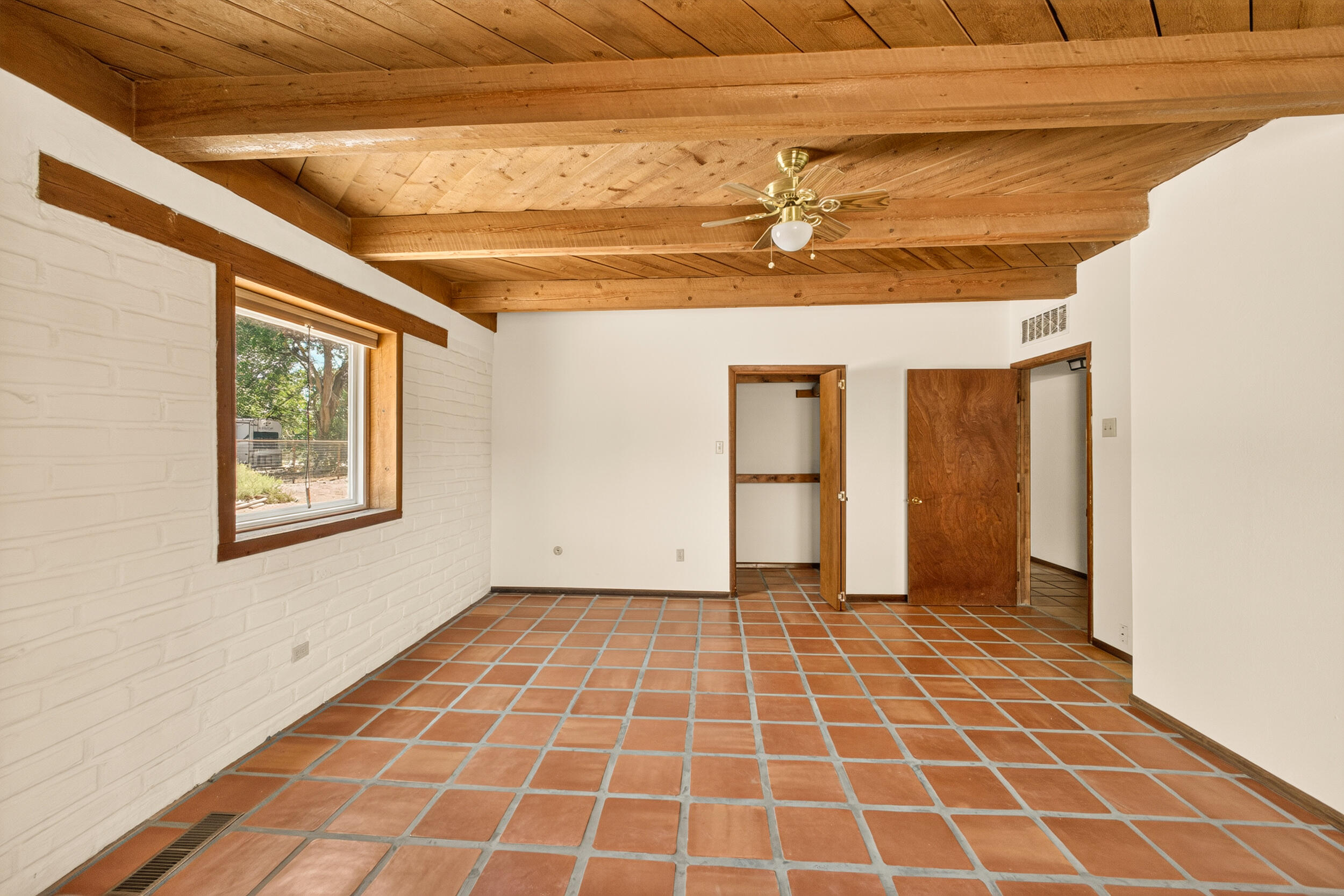 Photo 20 — 251 Sichler Drive SW
