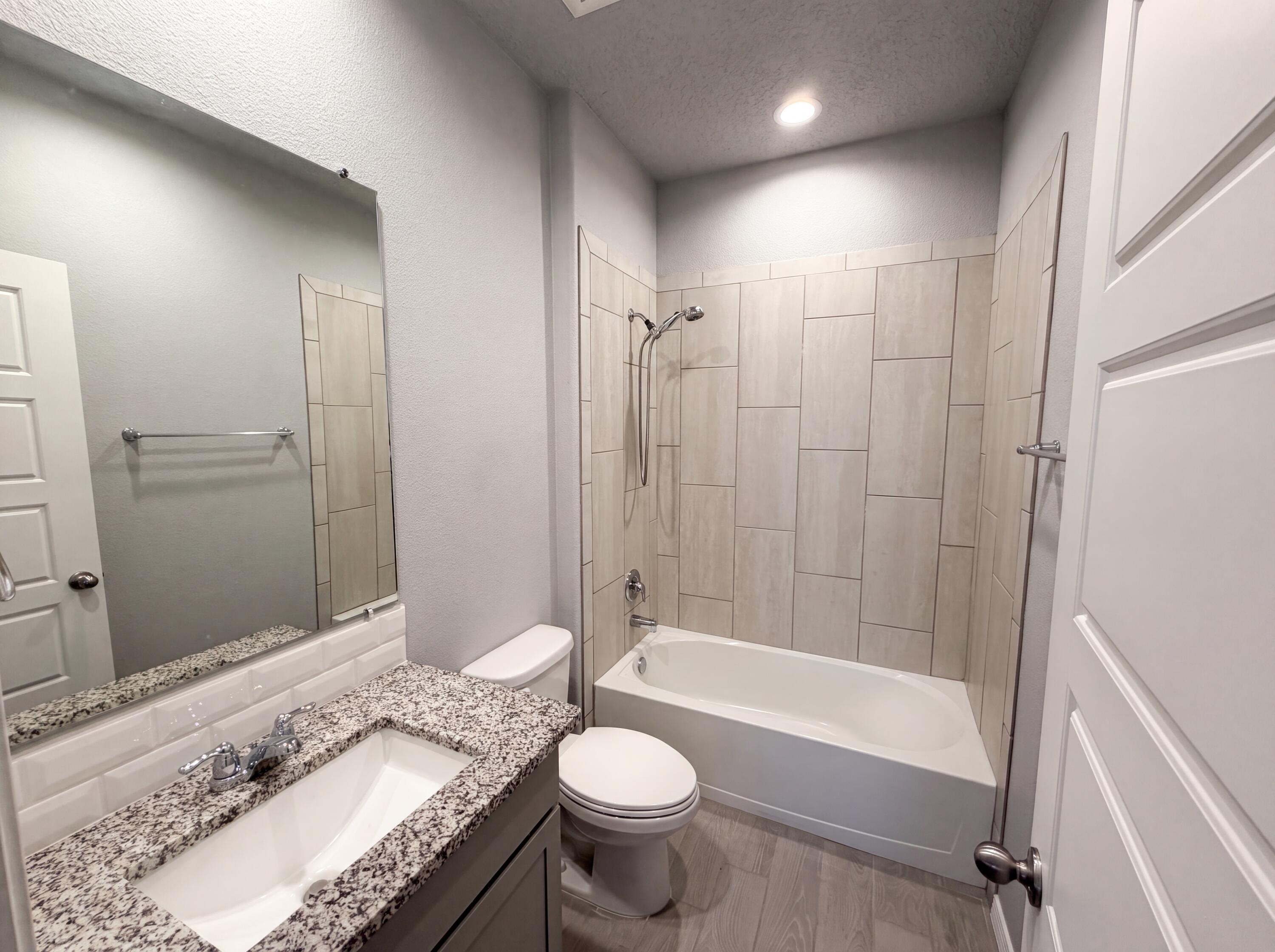 Photo 13 — 2539 McCauley Loop NE