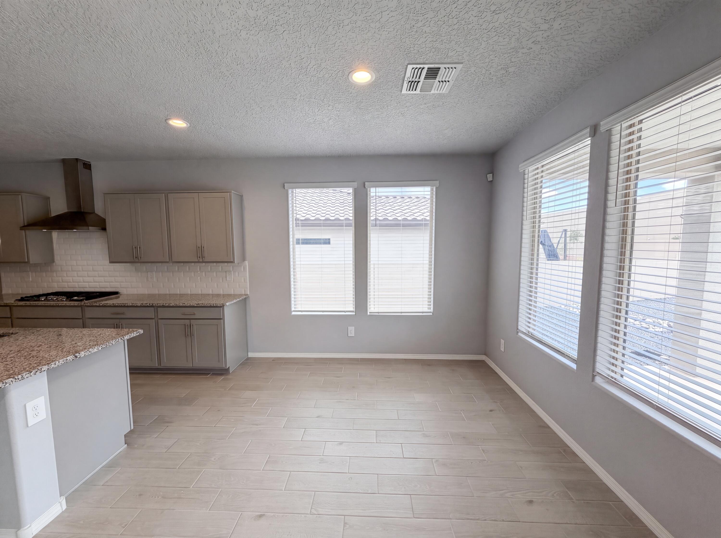 Photo 7 — 2539 McCauley Loop NE