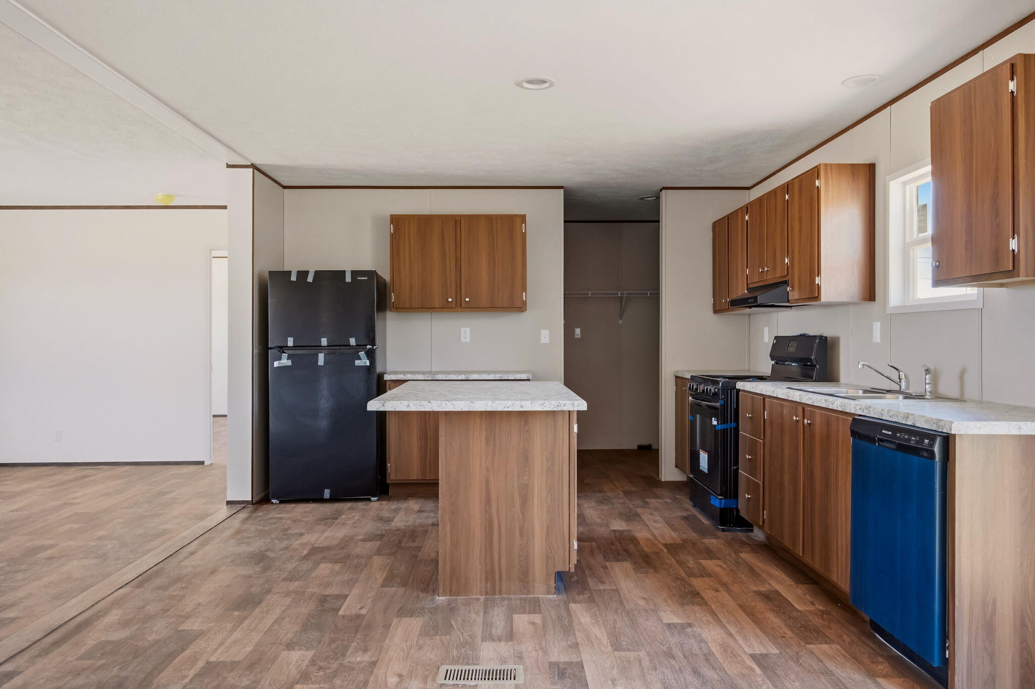 Photo 19 — 614 Irene Avenue