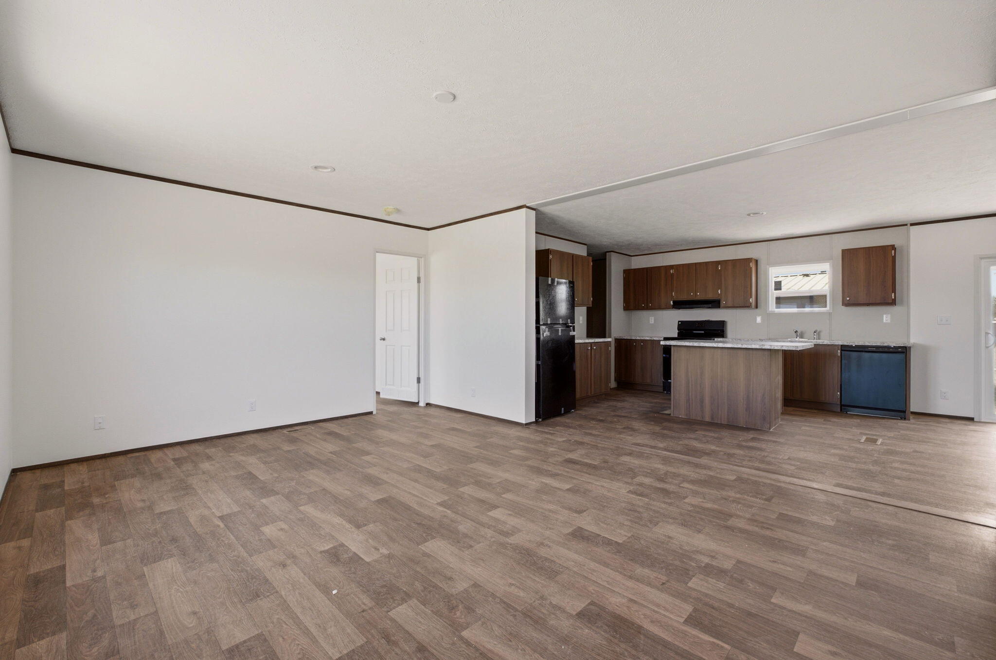 Photo 12 — 614 Irene Avenue