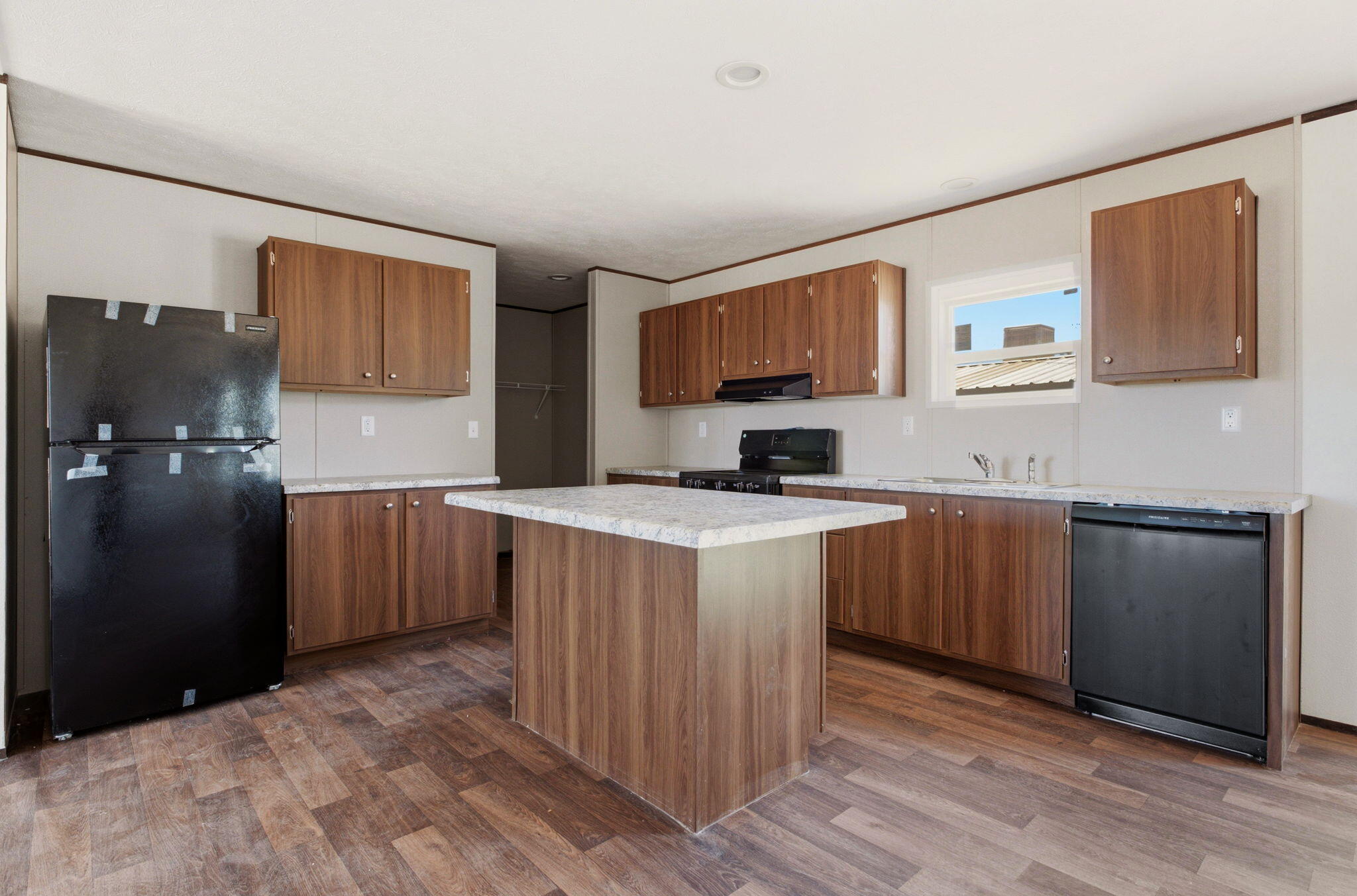 Photo 17 — 614 Irene Avenue