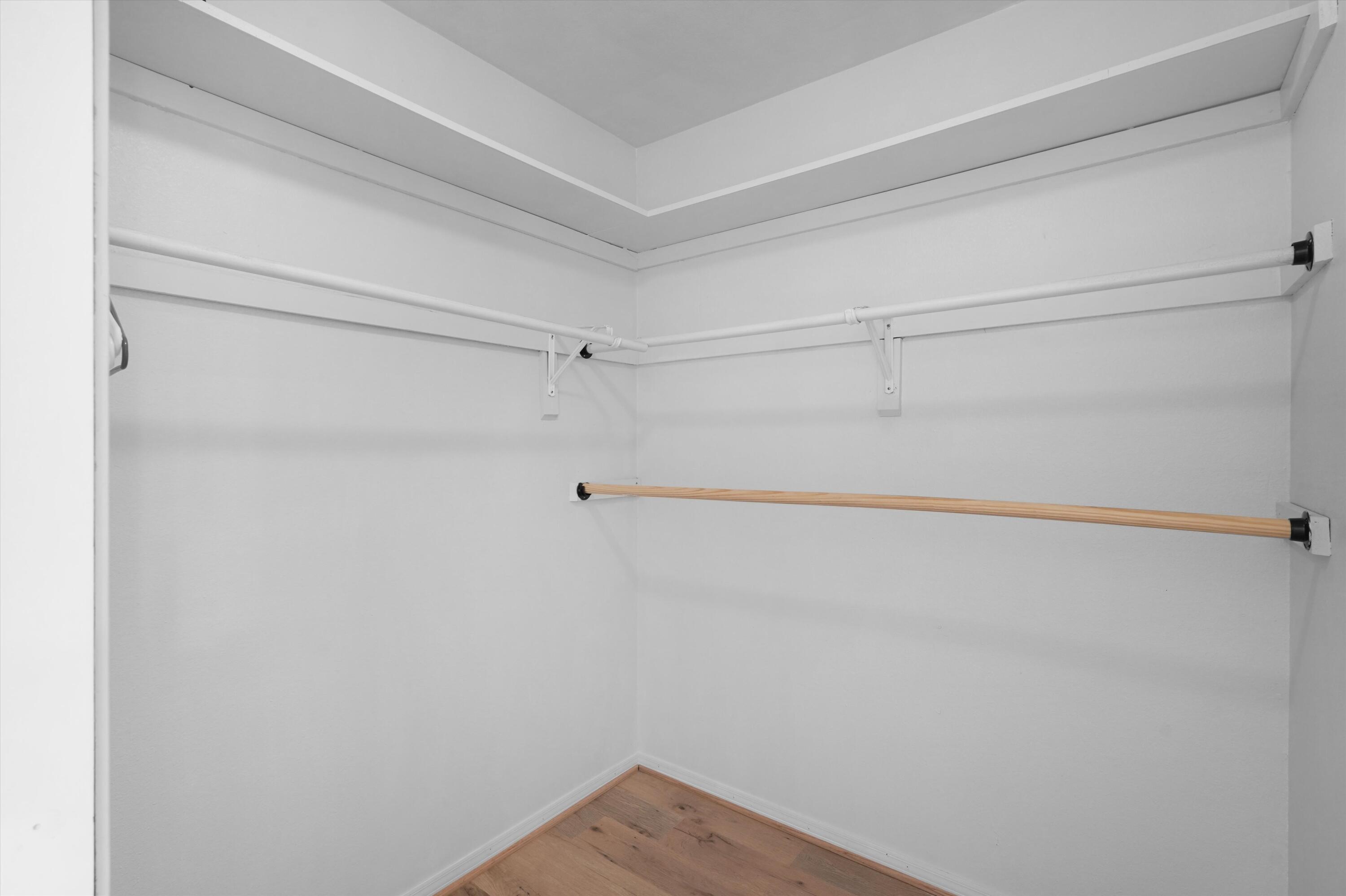 Photo 5 — 4980 Zirconia Drive NE