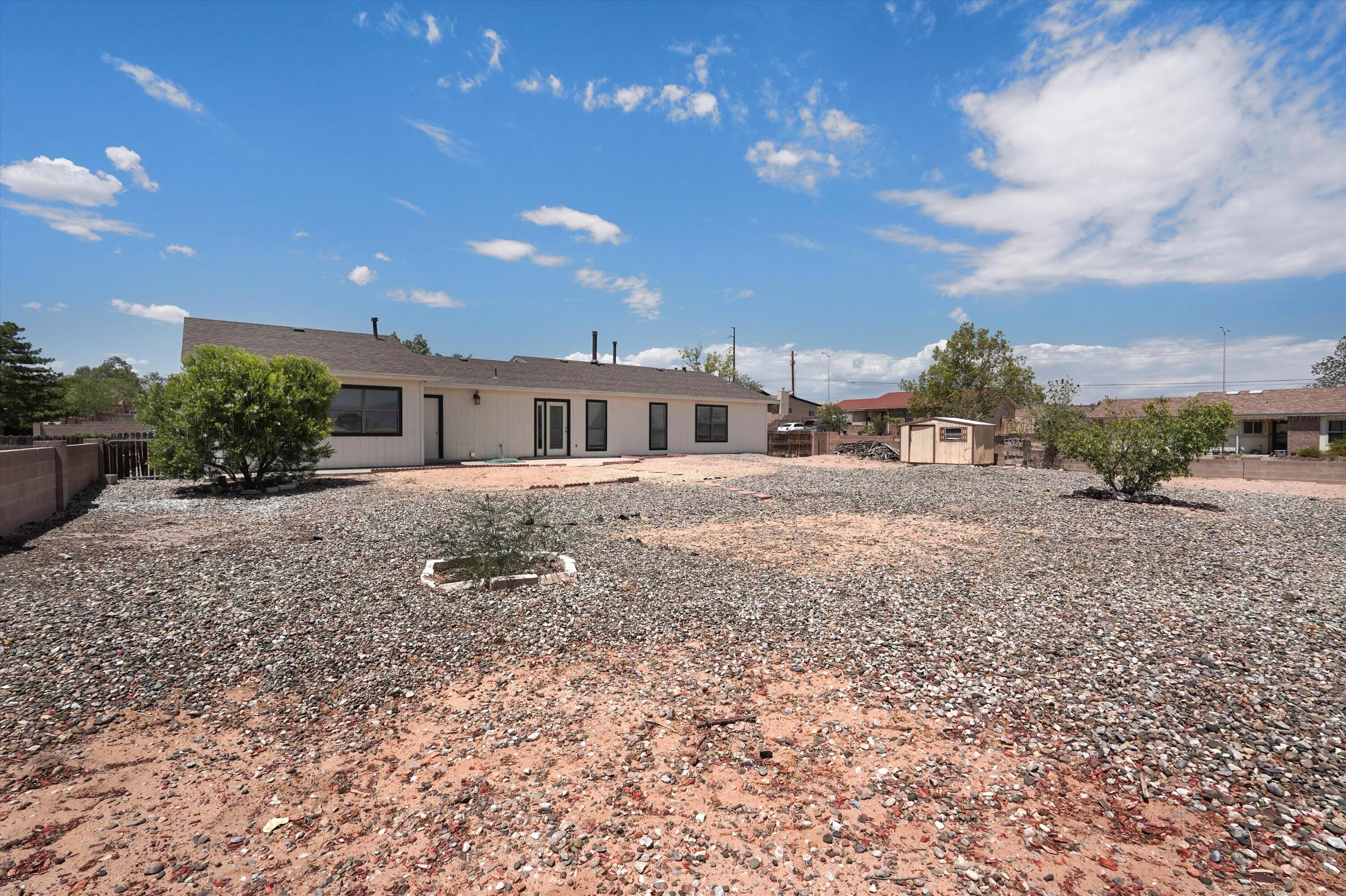 Photo 11 — 4980 Zirconia Drive NE