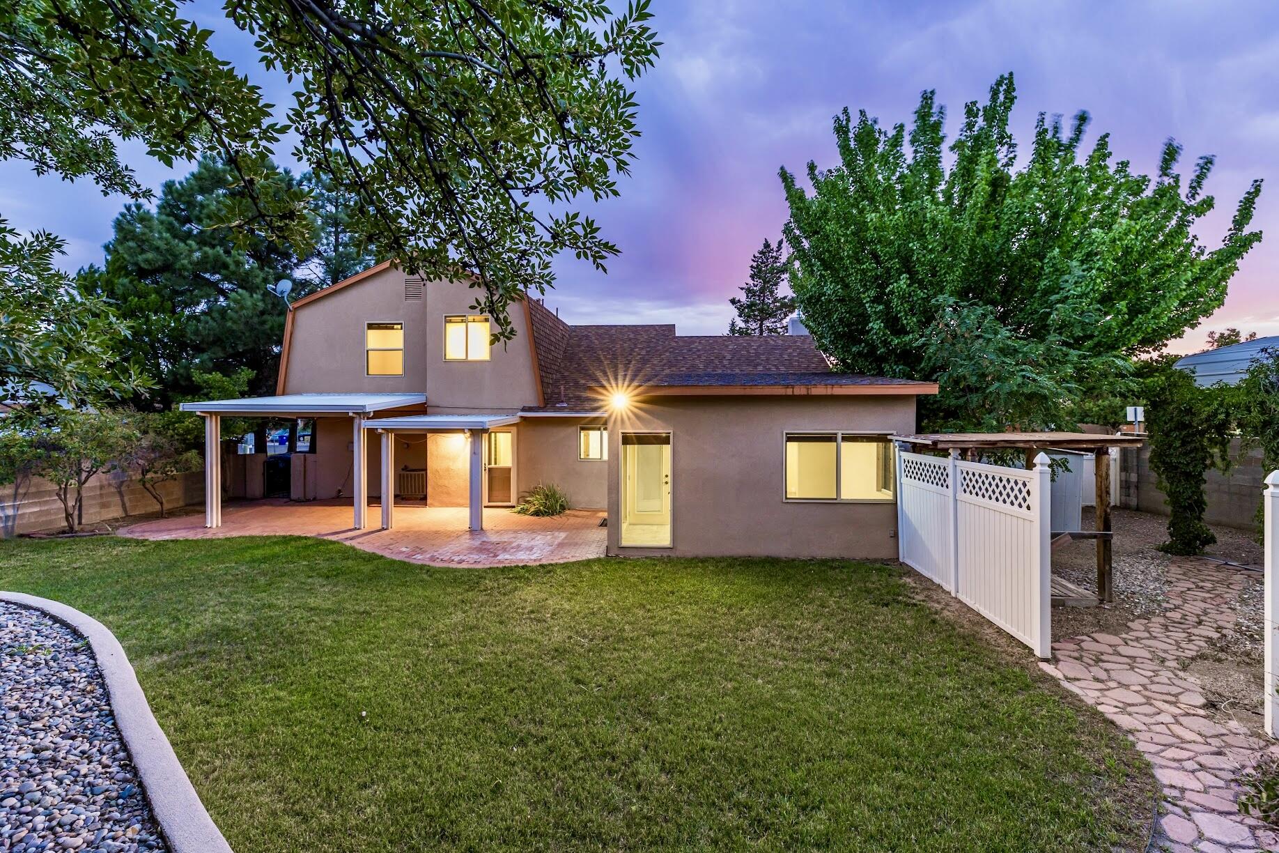 Photo 10 — 5612 Chelwood Park Boulevard NE