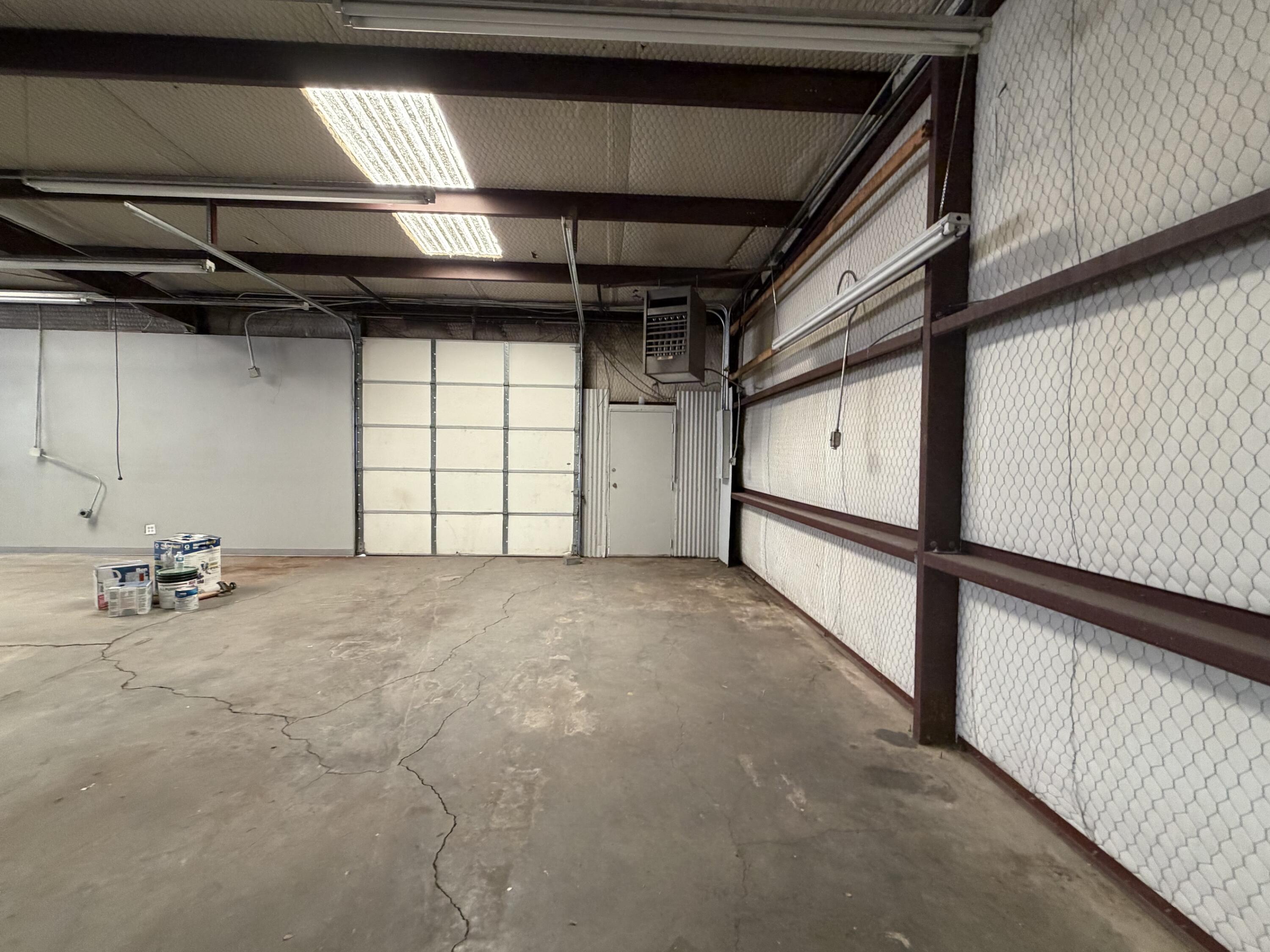 Photo 5 — 1011 W High Street