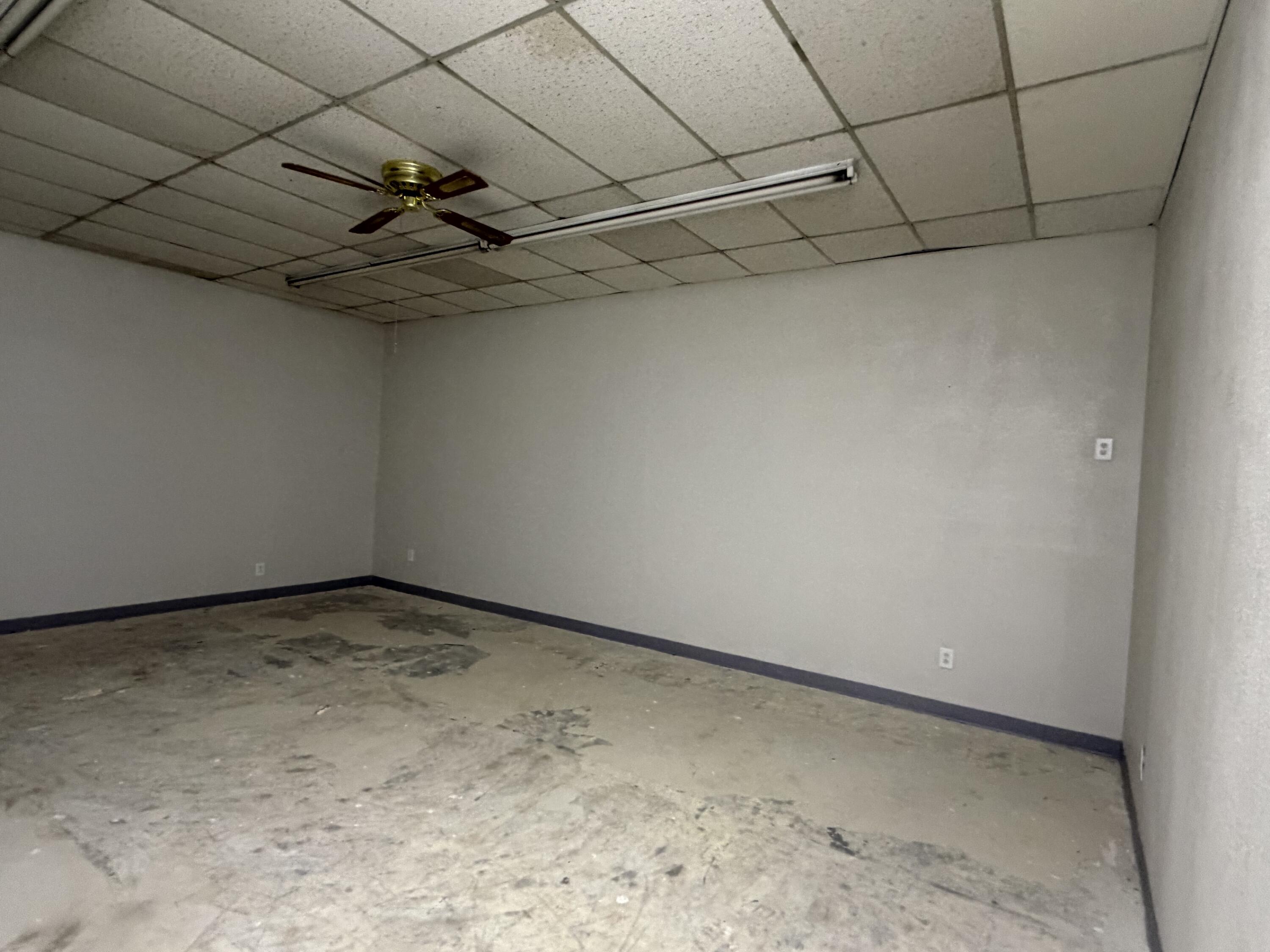 Photo 6 — 1011 W High Street