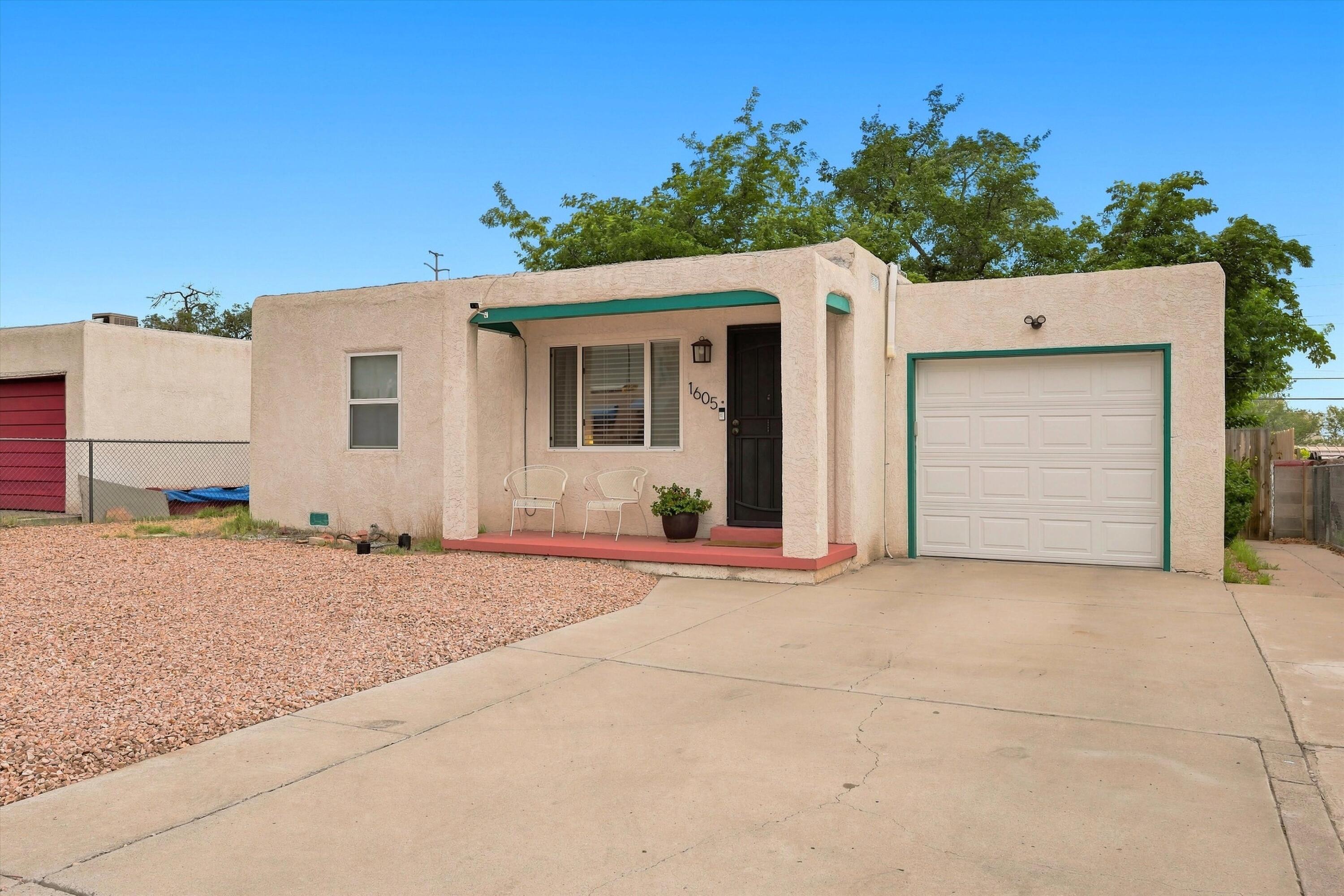 Photo 2 — 1605 Wilmoore Drive SE