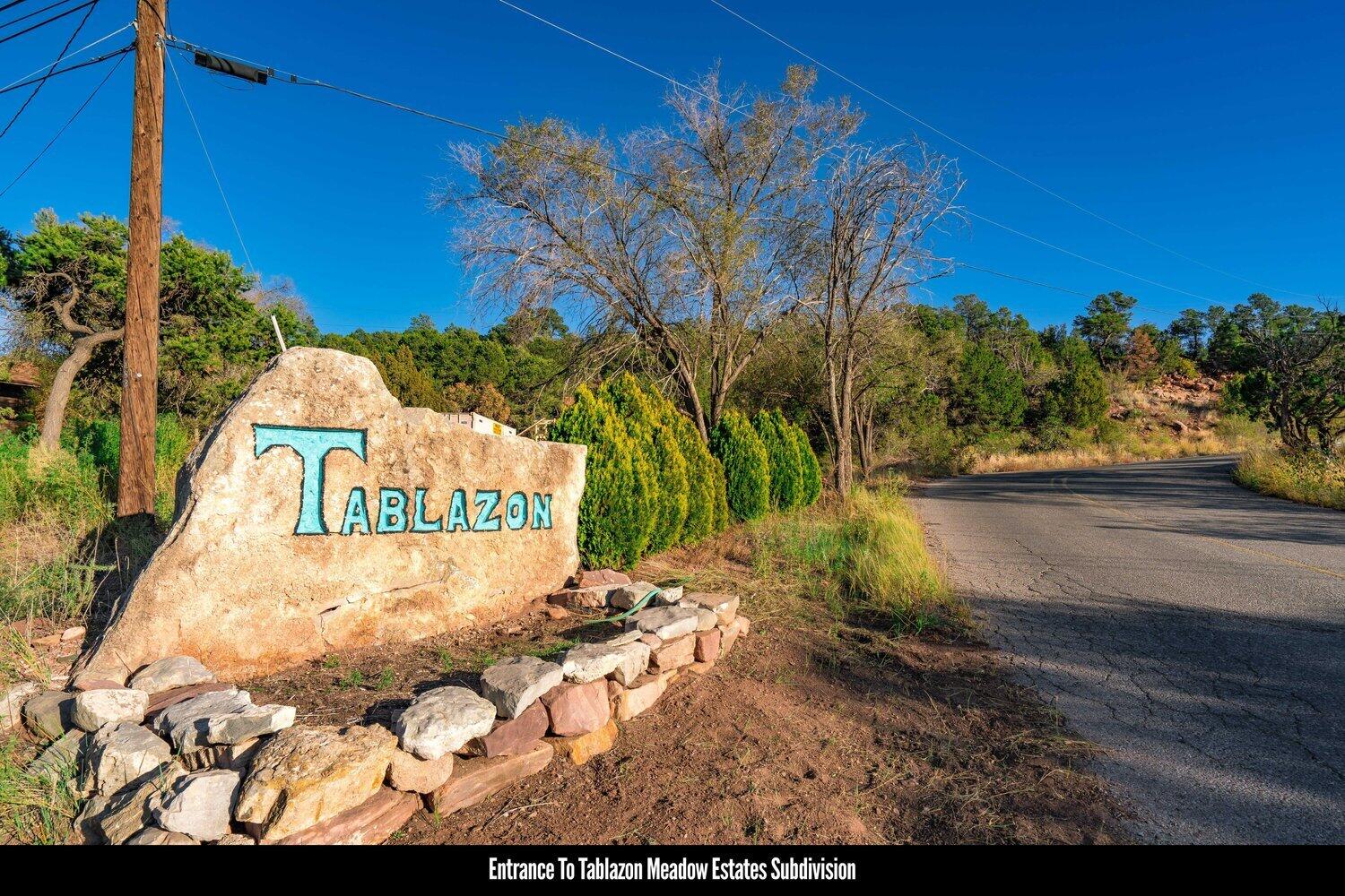 8 Tablazon Valley Drive, Tijeras, NM 87059