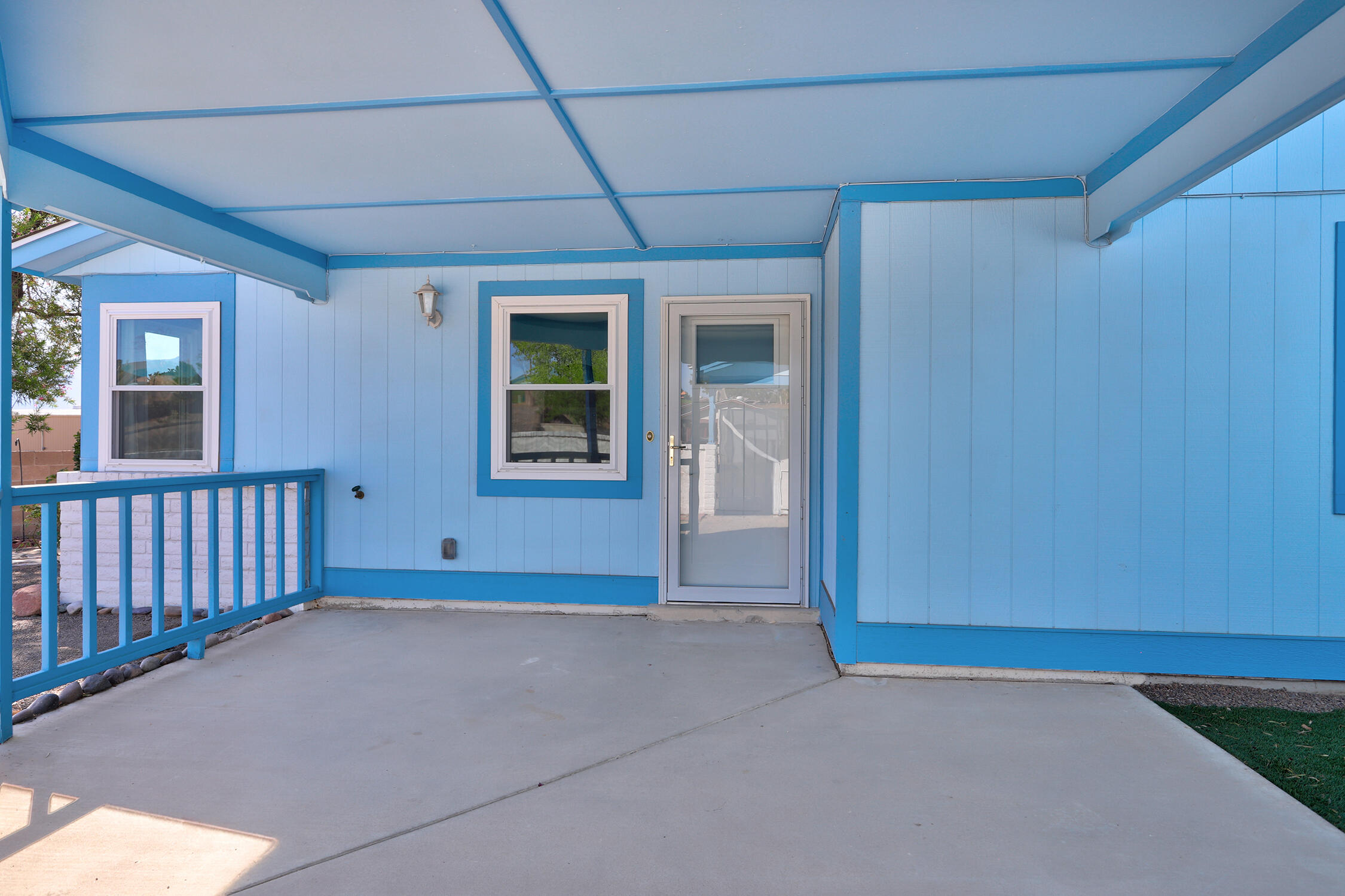 Photo 20 — 286 Pearl Drive NE