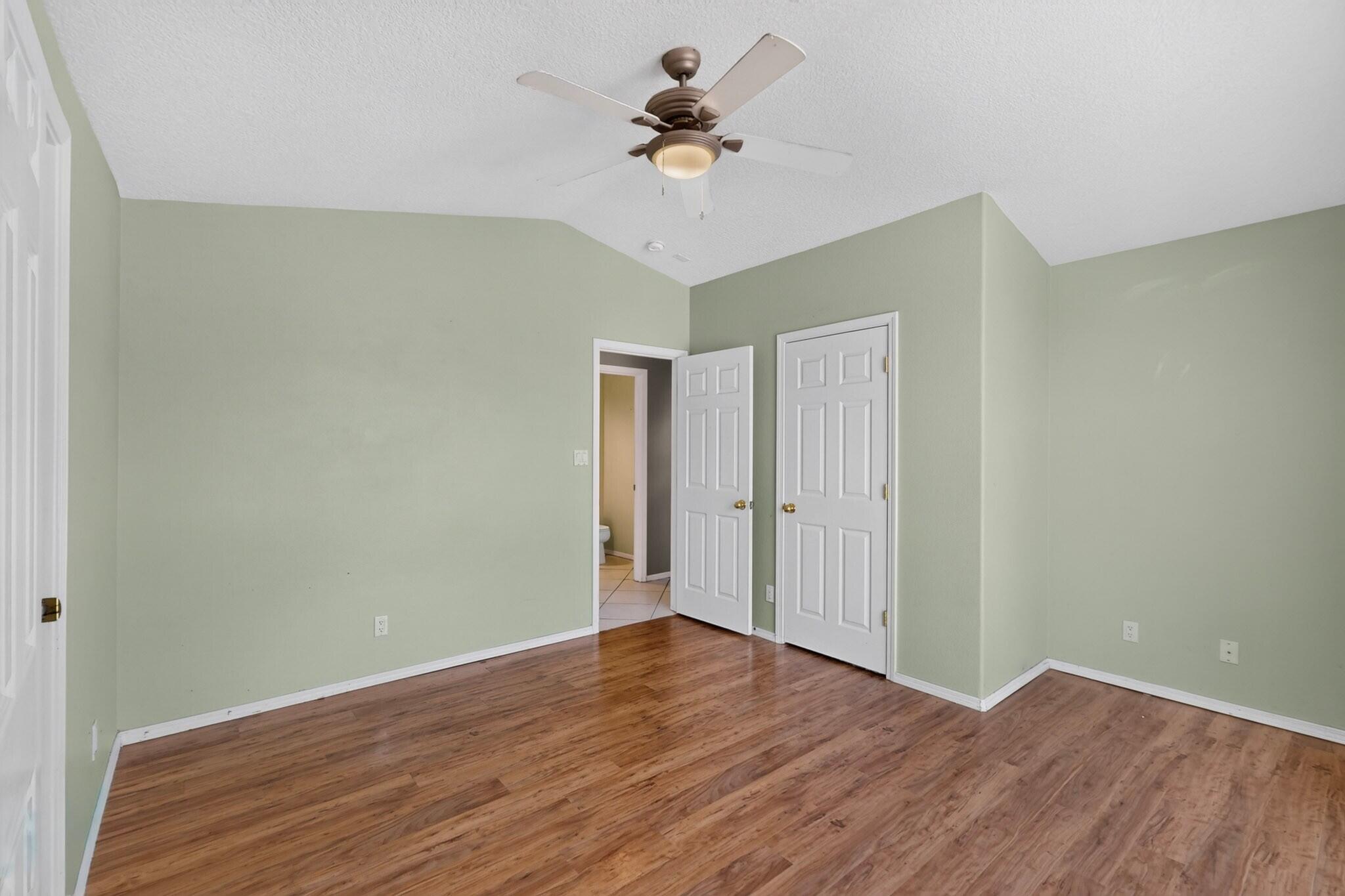 Photo 19 — 2417 Manzano Loop NE